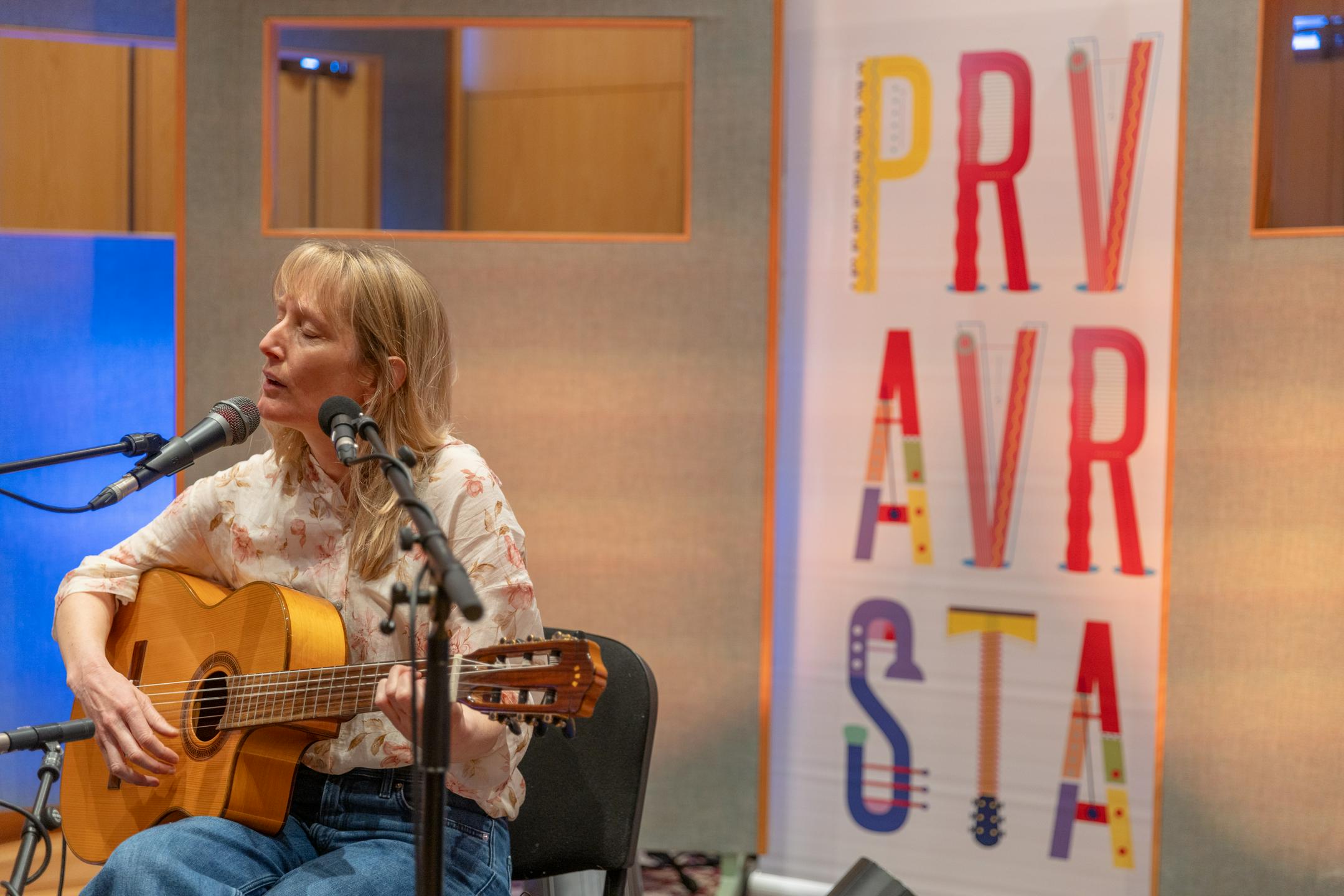 Nika Solce v Prvi vrsti: Uglasbena poezija Srečka Kosovela