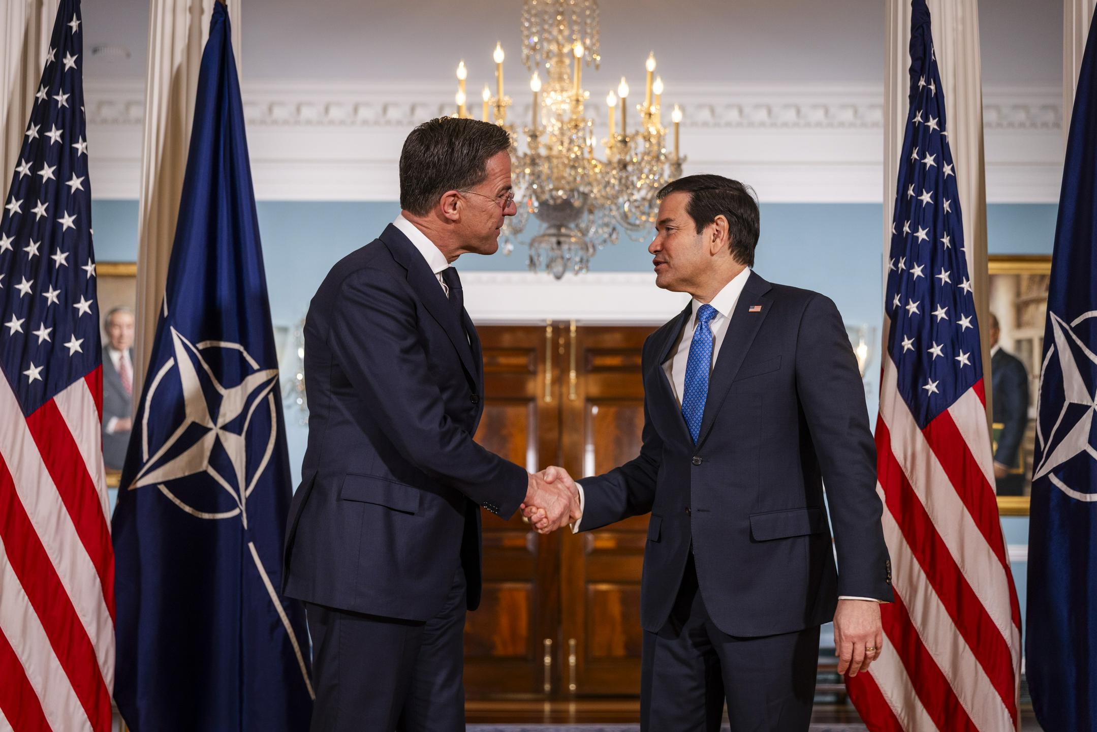 Trump po srečanju z Ruttejem: "Nato ni bil tam, ko smo ga potrebovali"