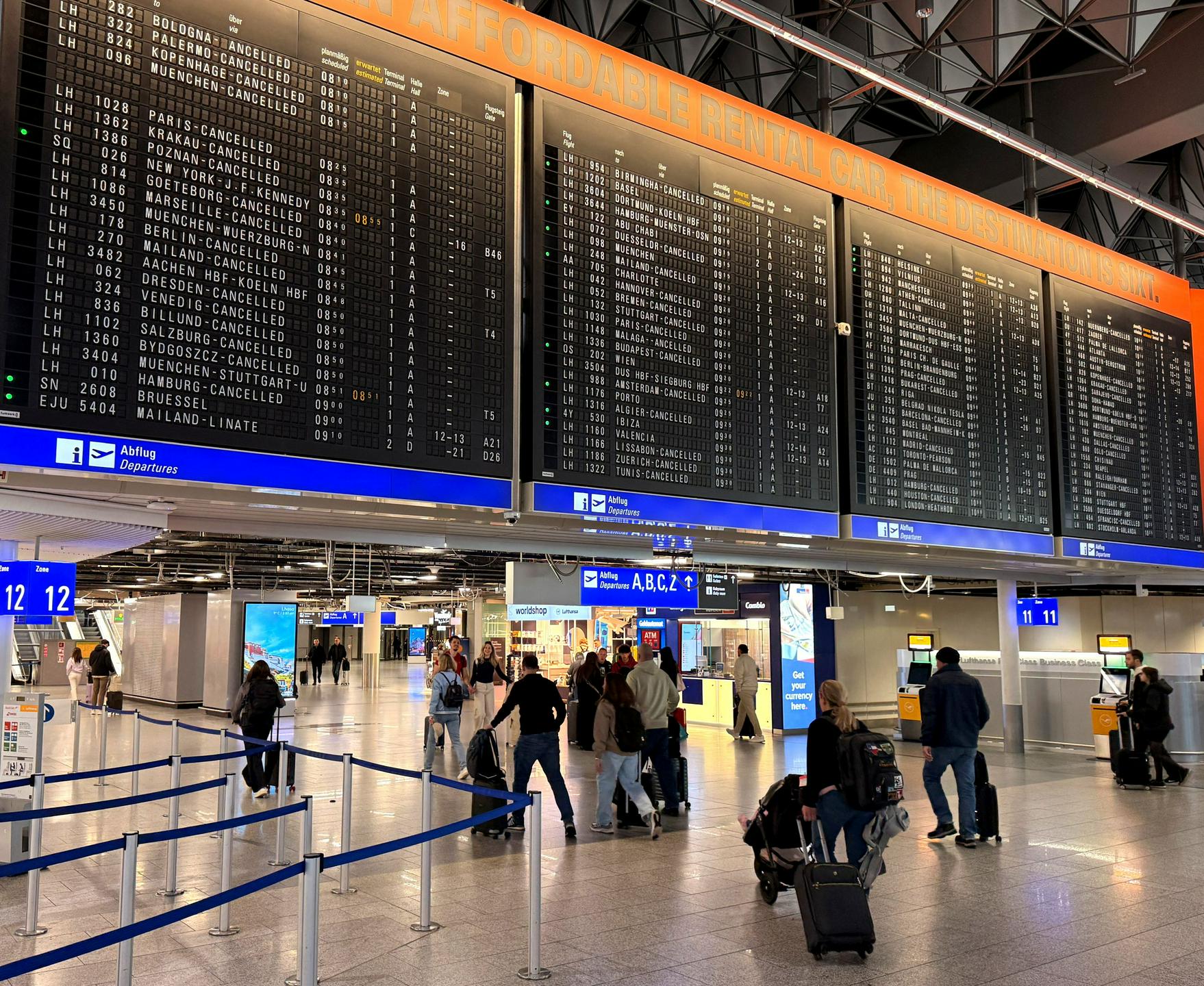 Piloti Lufthanse zaradi plač in pokojnin začeli dvodnevno stavko