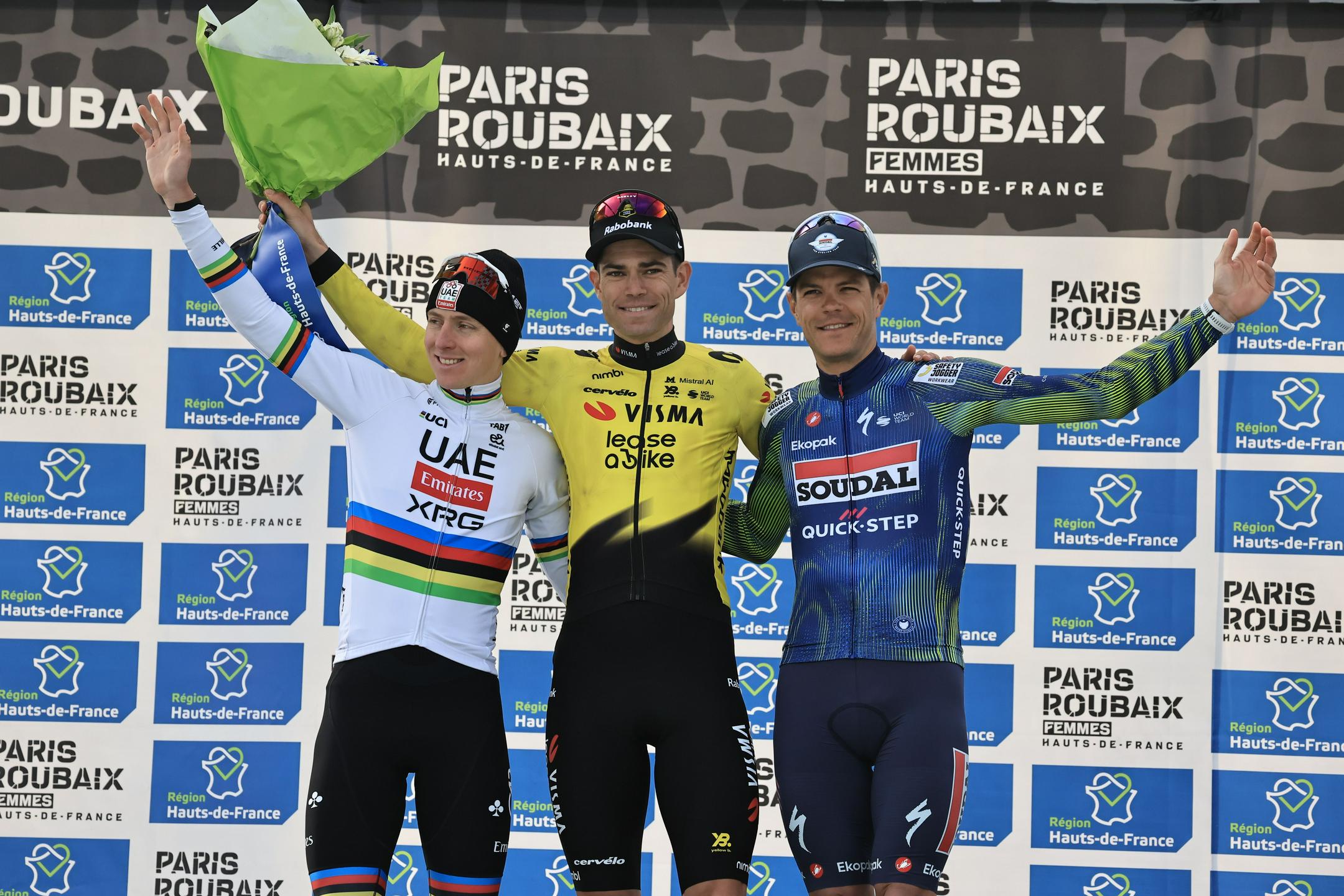 Tomaž Poljanec: Če je že nekdo moral premagati Pogačarja, si je to van Aert popolnoma zaslužil