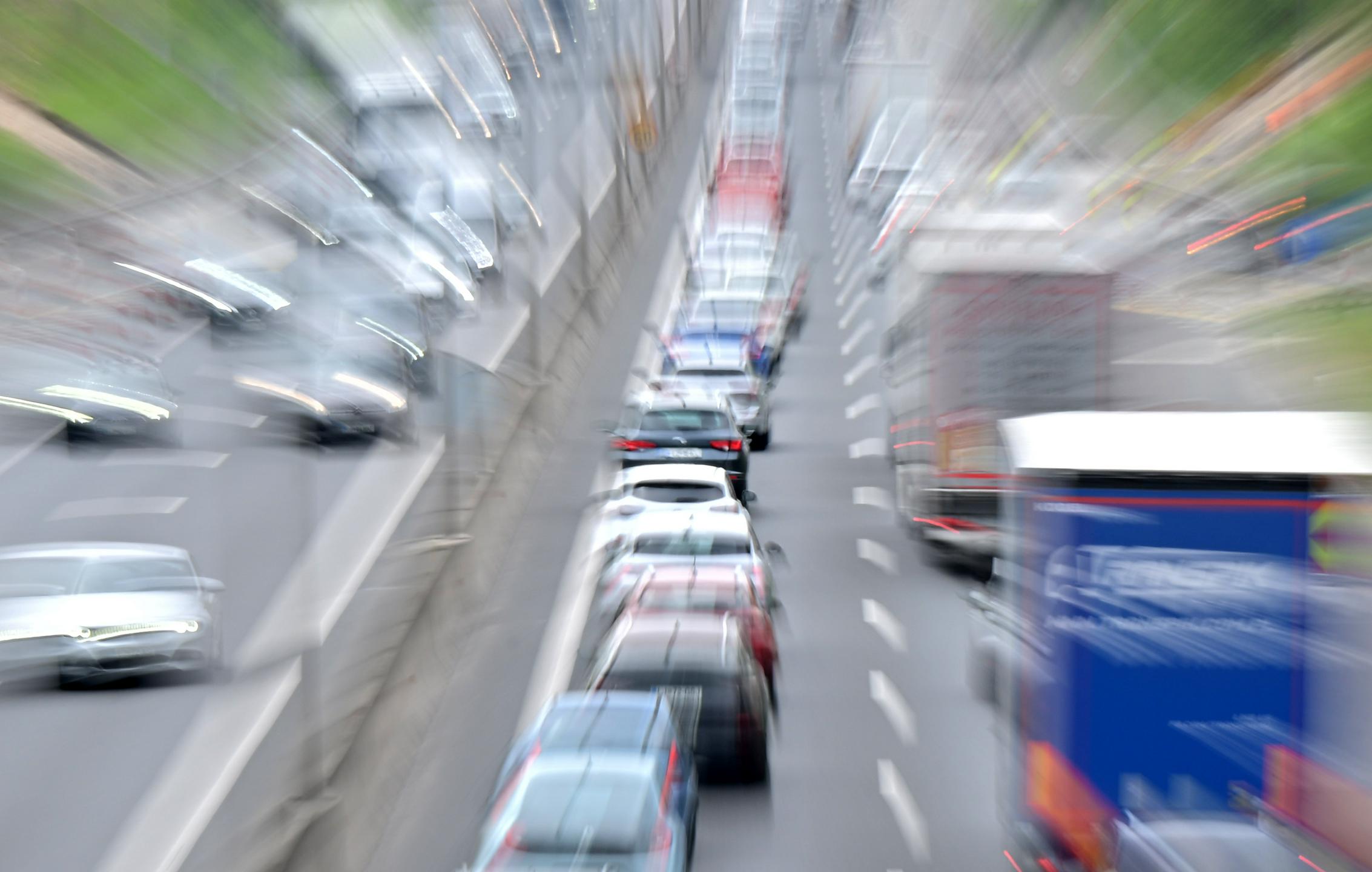 Konec tedna zapora na vipavski hitri cesti, ob polnoči se zapira priključek Postojna proti Kopru