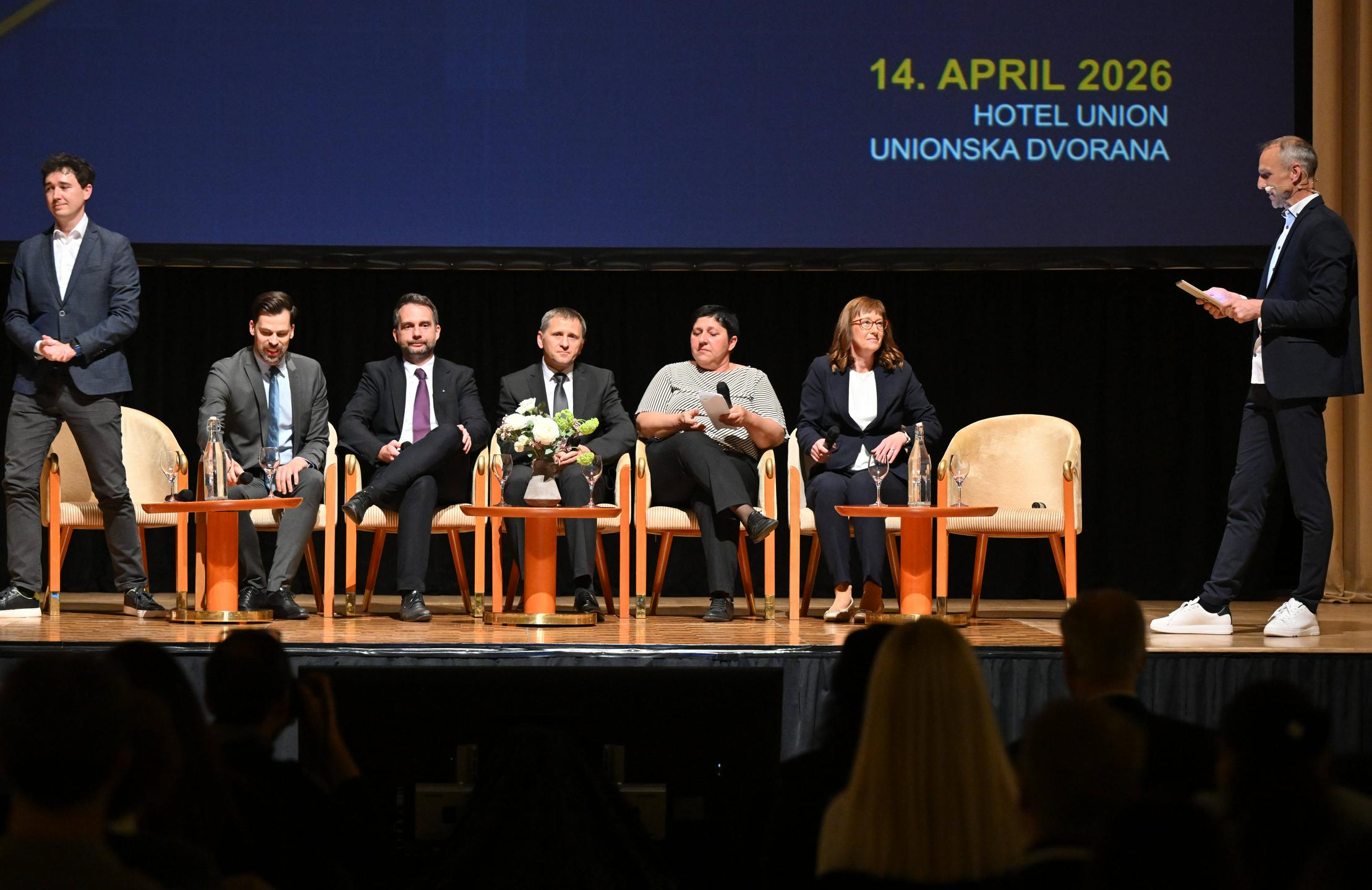 Ali bodo individualni naložbeni računi del denarnih sredstev iz bank preusmerili na kapitalski trg?