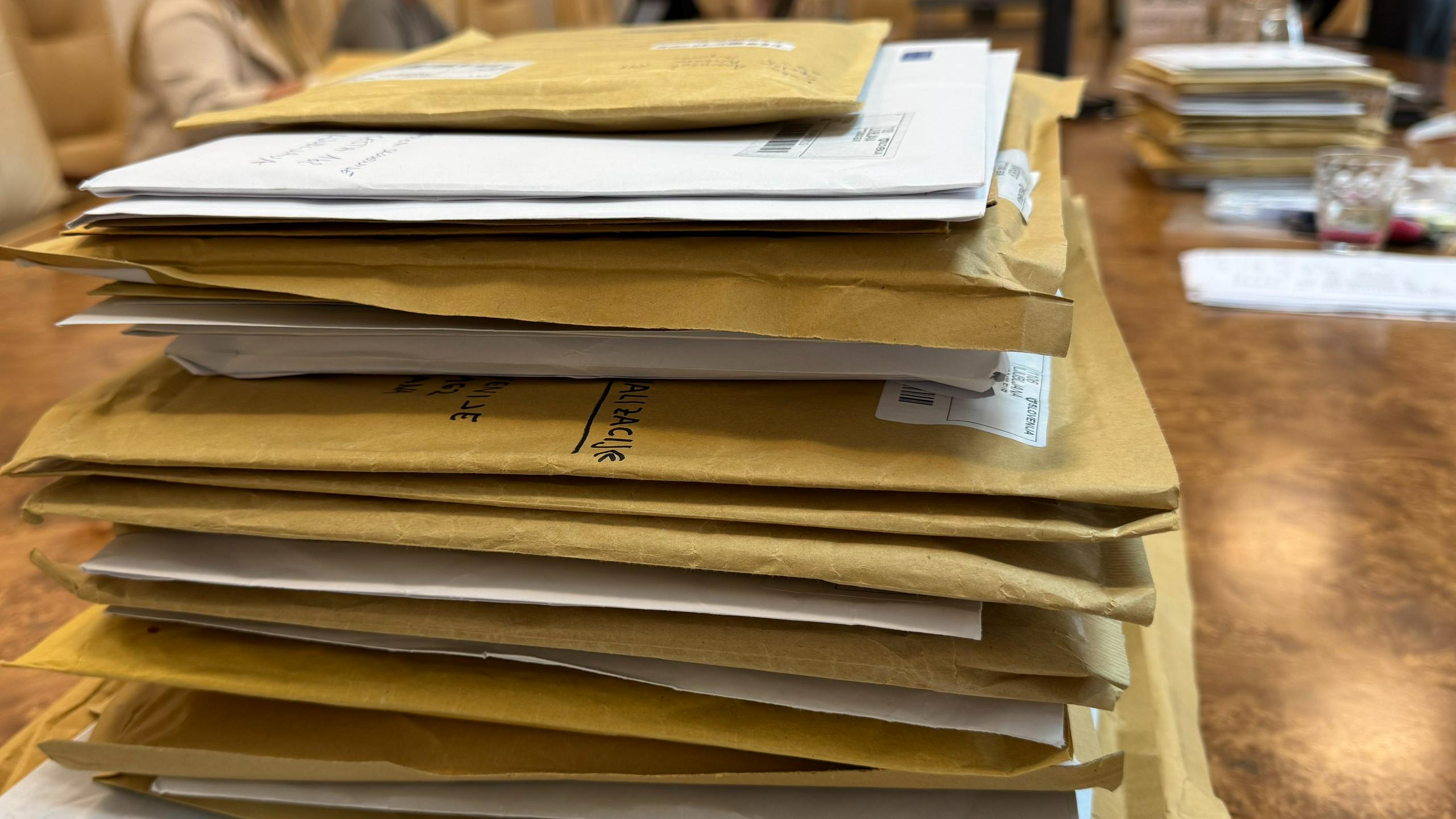 Zanimanje za družinsko medicino "zmerno optimistično", za nekatere druge ključne smeri interesa ni