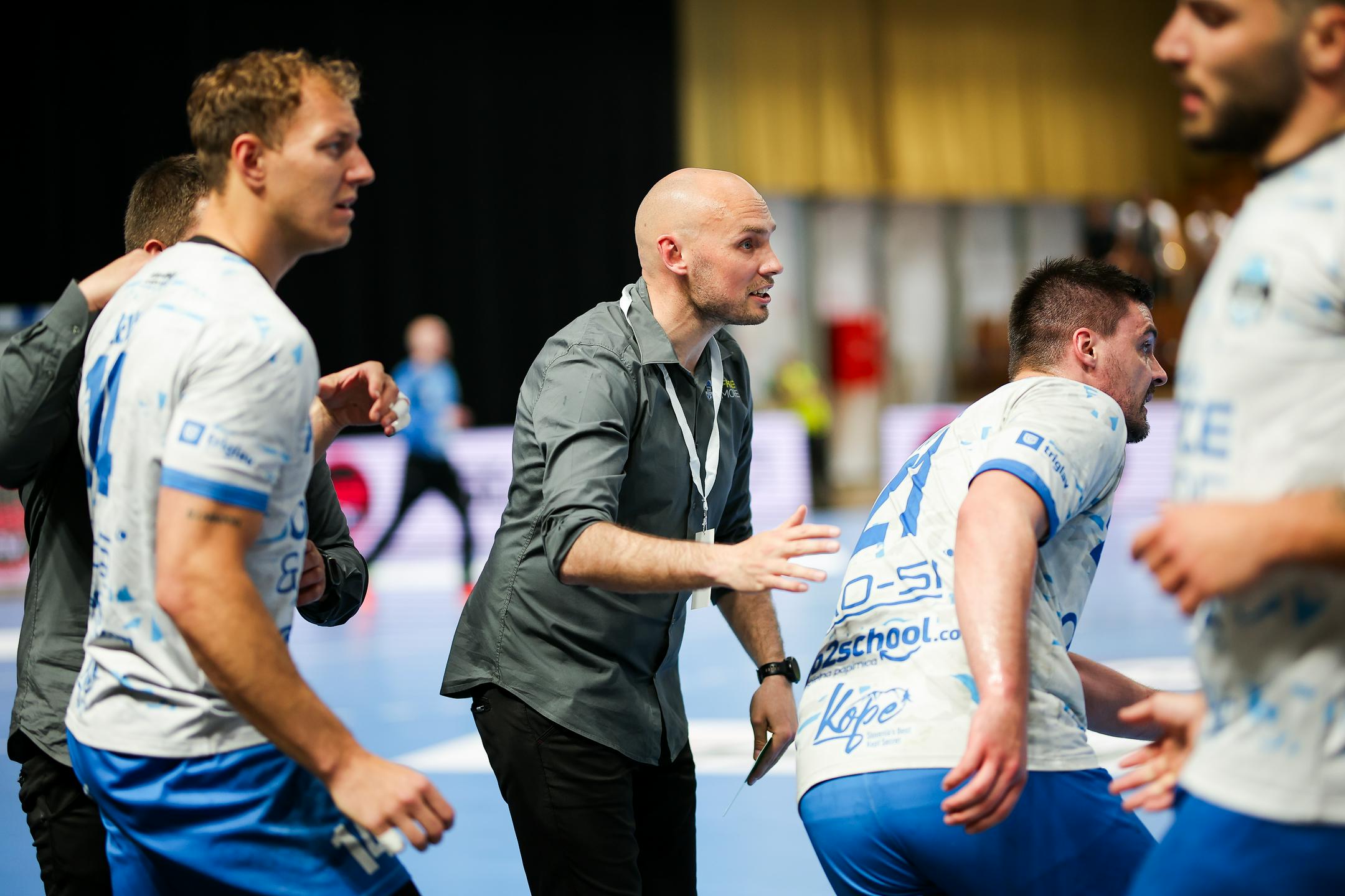 "Nekoga pozitivnega potrebujemo na klopi … Kaj pa, če bi bil to ti?"