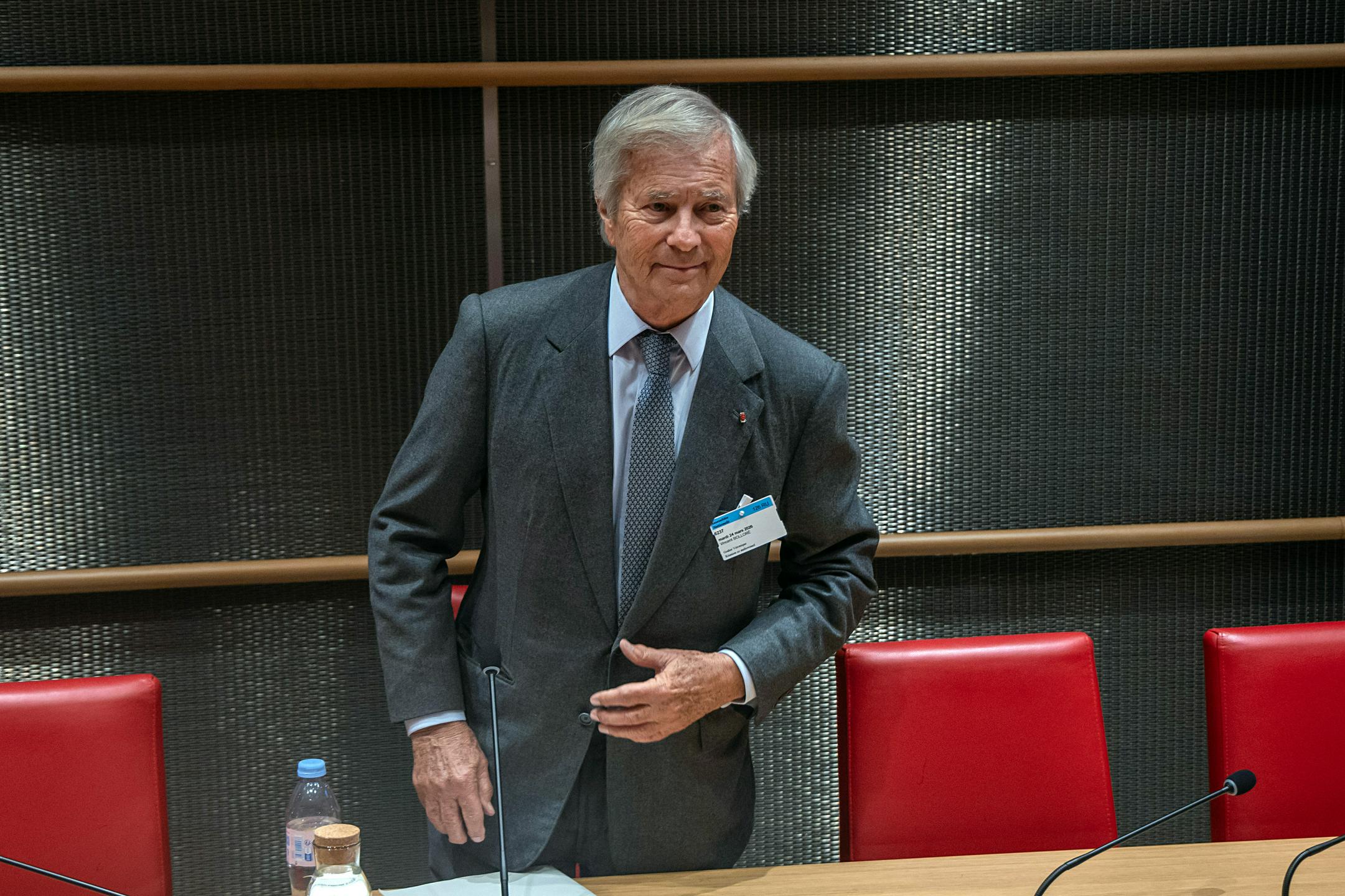 Lastnik založbe Grasset Bolloré bojkot več kot 170 pisateljev označil za nepomembnega