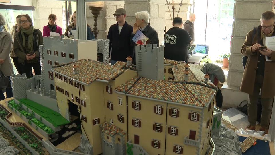 Na Devinskem gradu zgodovino poustvarili iz 330.000 kock lego
