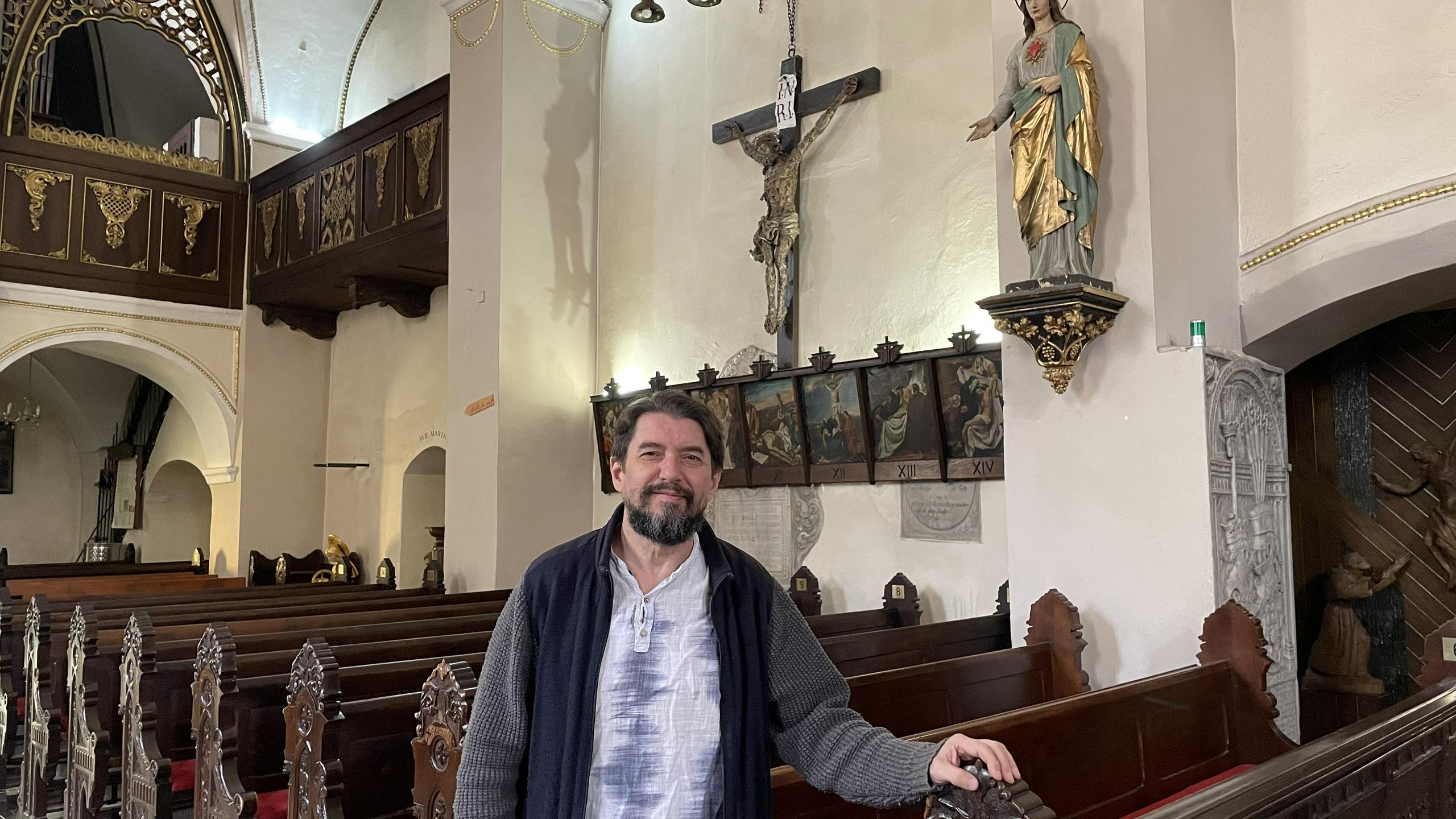 Simon Potnik: "Pristna molitev nima filtra. Ne potrebuje Instagramovih olepševalcev."