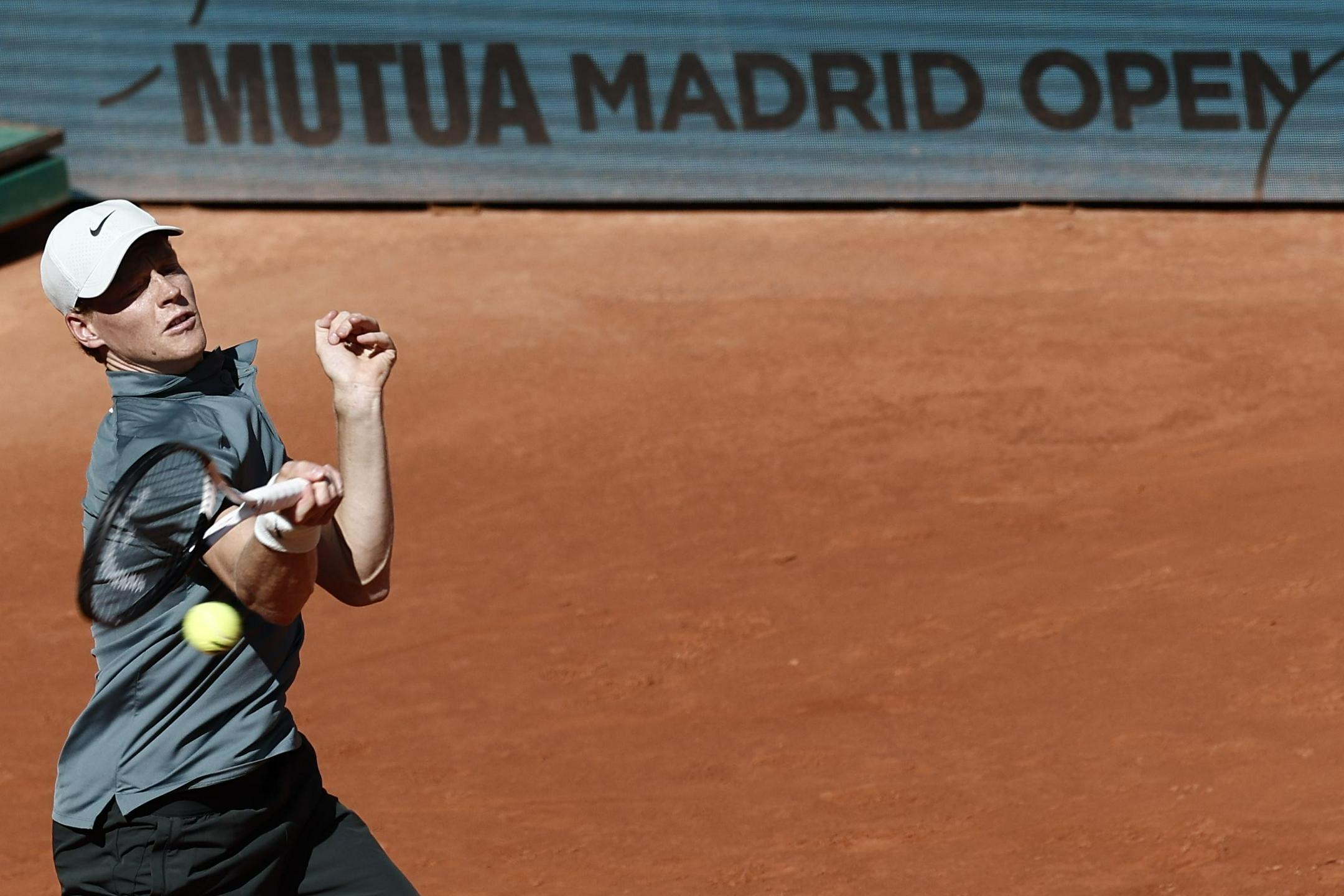 Sinner v Madridu nadaljuje izjemno serijo na turnirjih serije 1000