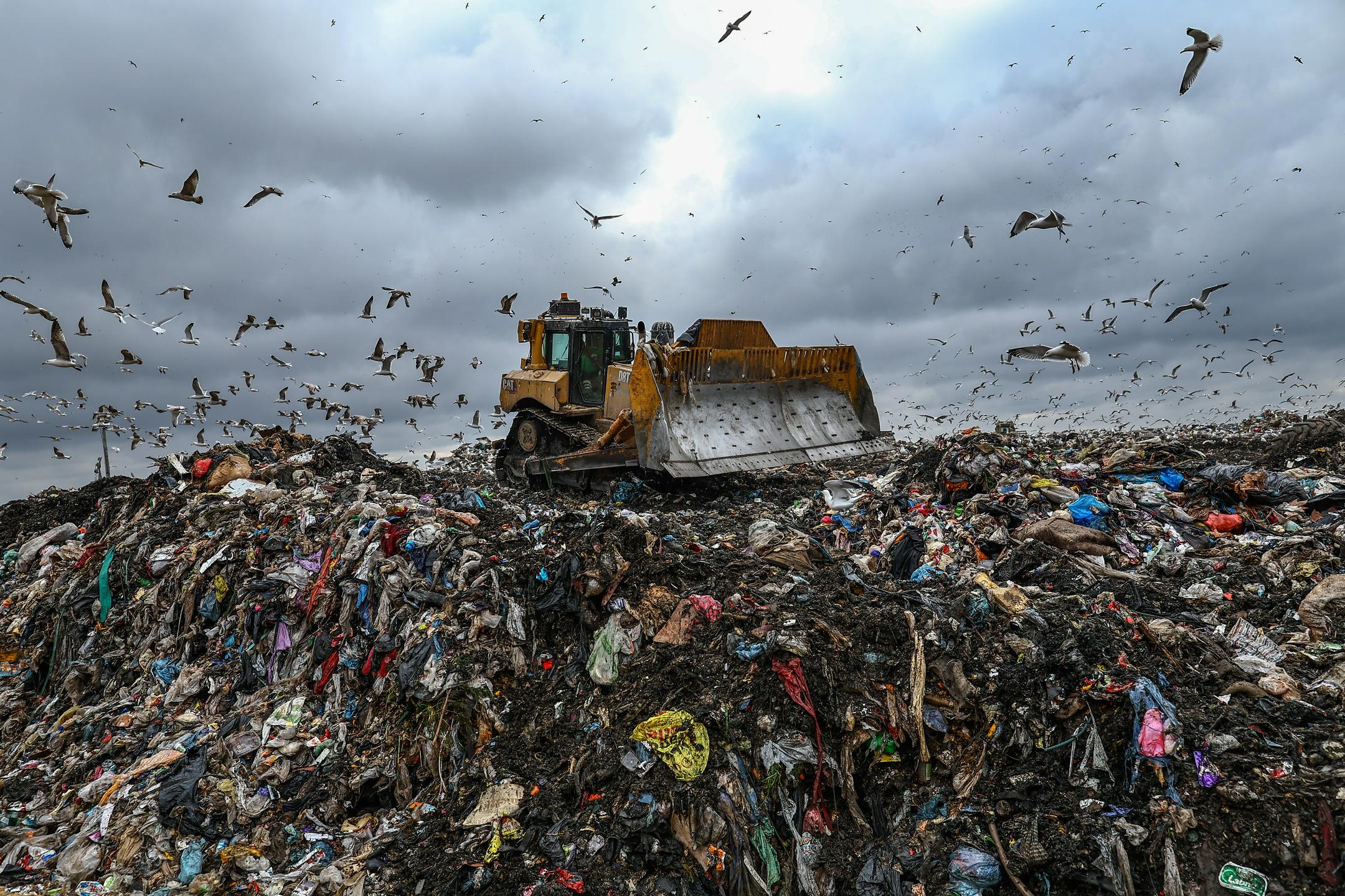 Nemčija bila lani največja izvoznica plastičnih odpadkov na svetu