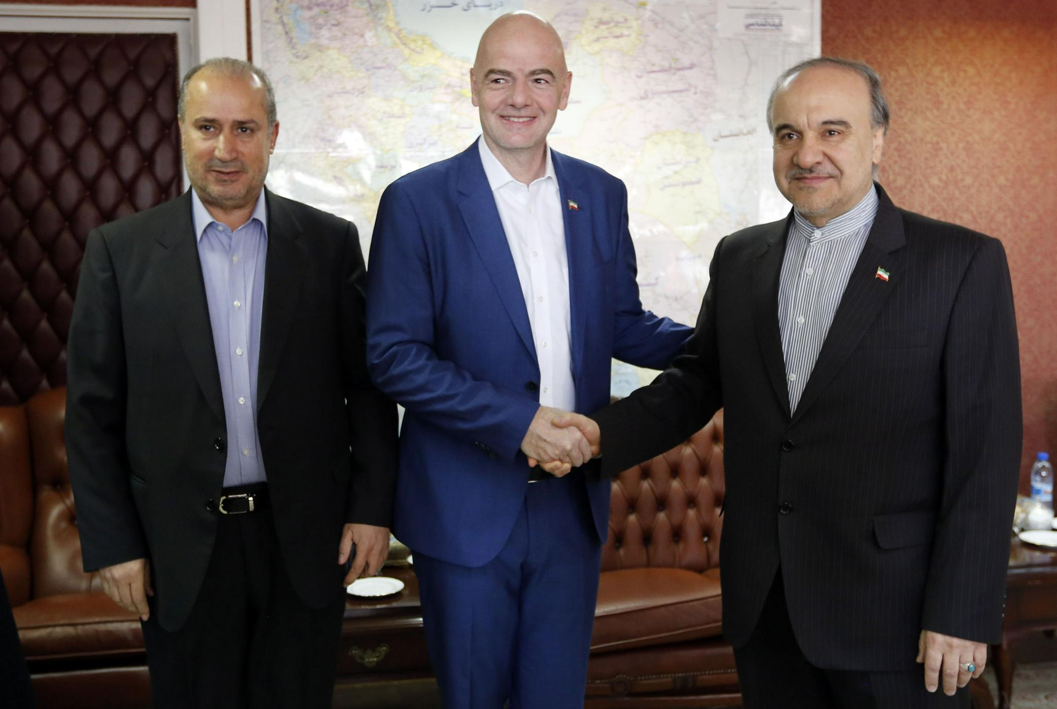 "Še nikoli nisem videl Fife tako šibke, Iran ne potrebuje dovoljenja Washingtona"