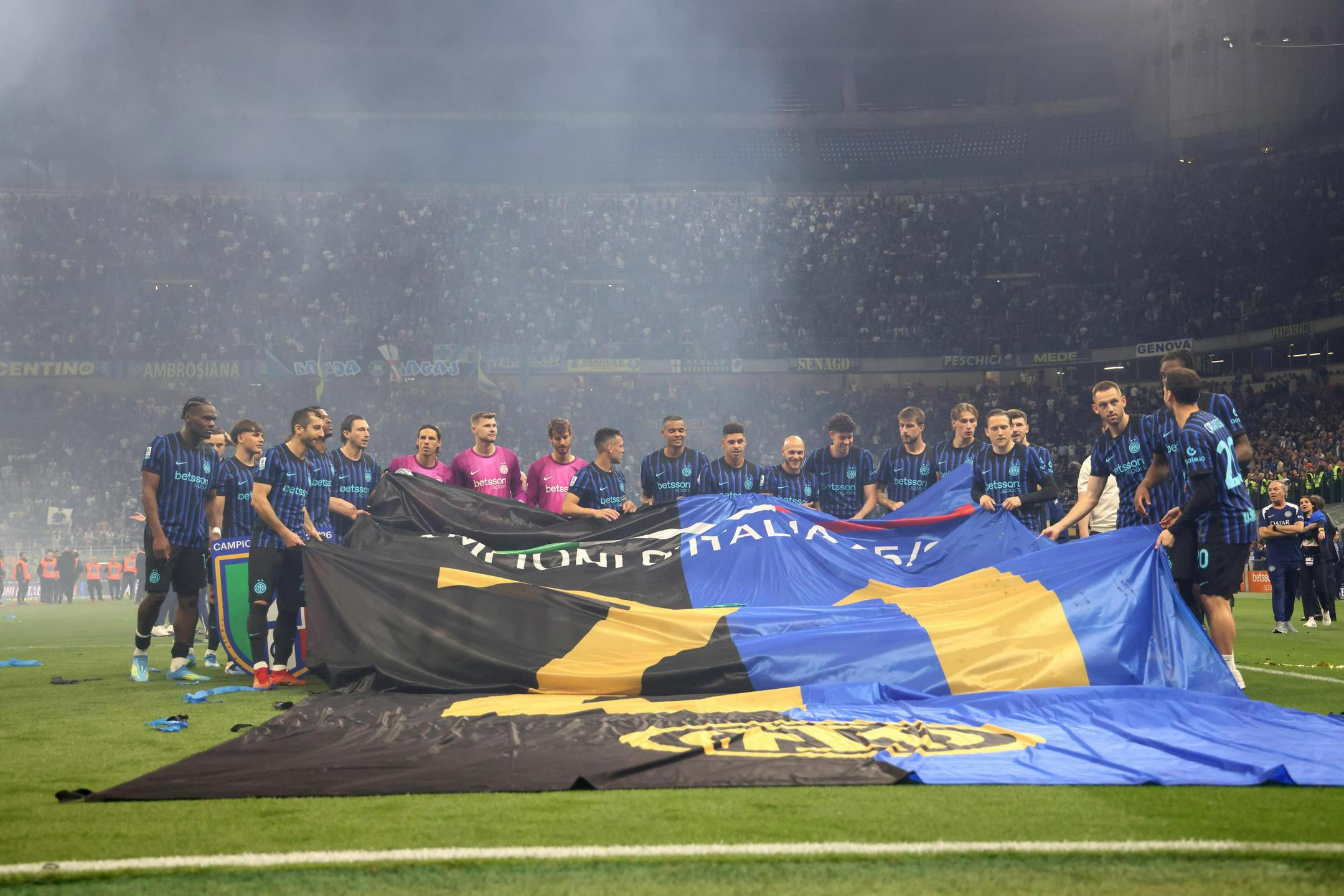 Inter z zmago nad Parmo potrdil 21. "scudetto"