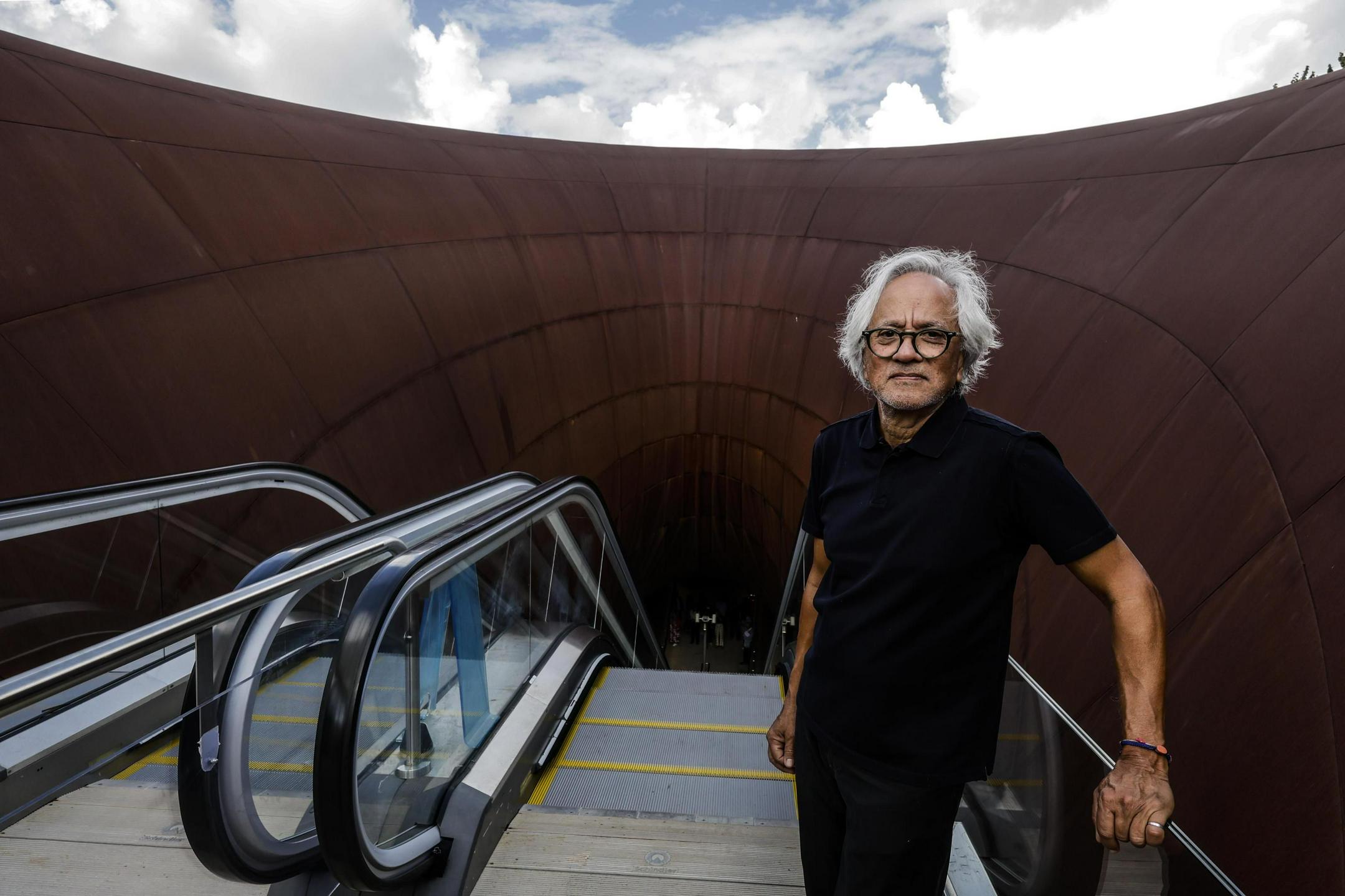 Anish Kapoor: ZDA bi morali zaradi njihove "politike sovraštva" prepovedati sodelovanje na bienalu