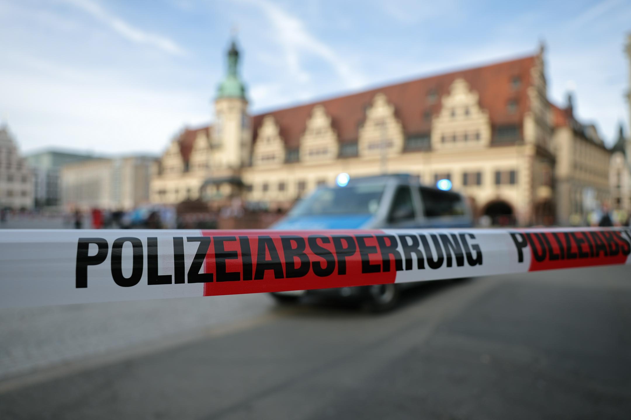 V Leipzigu voznik zapeljal avtomobil v množico, umrla dva človeka