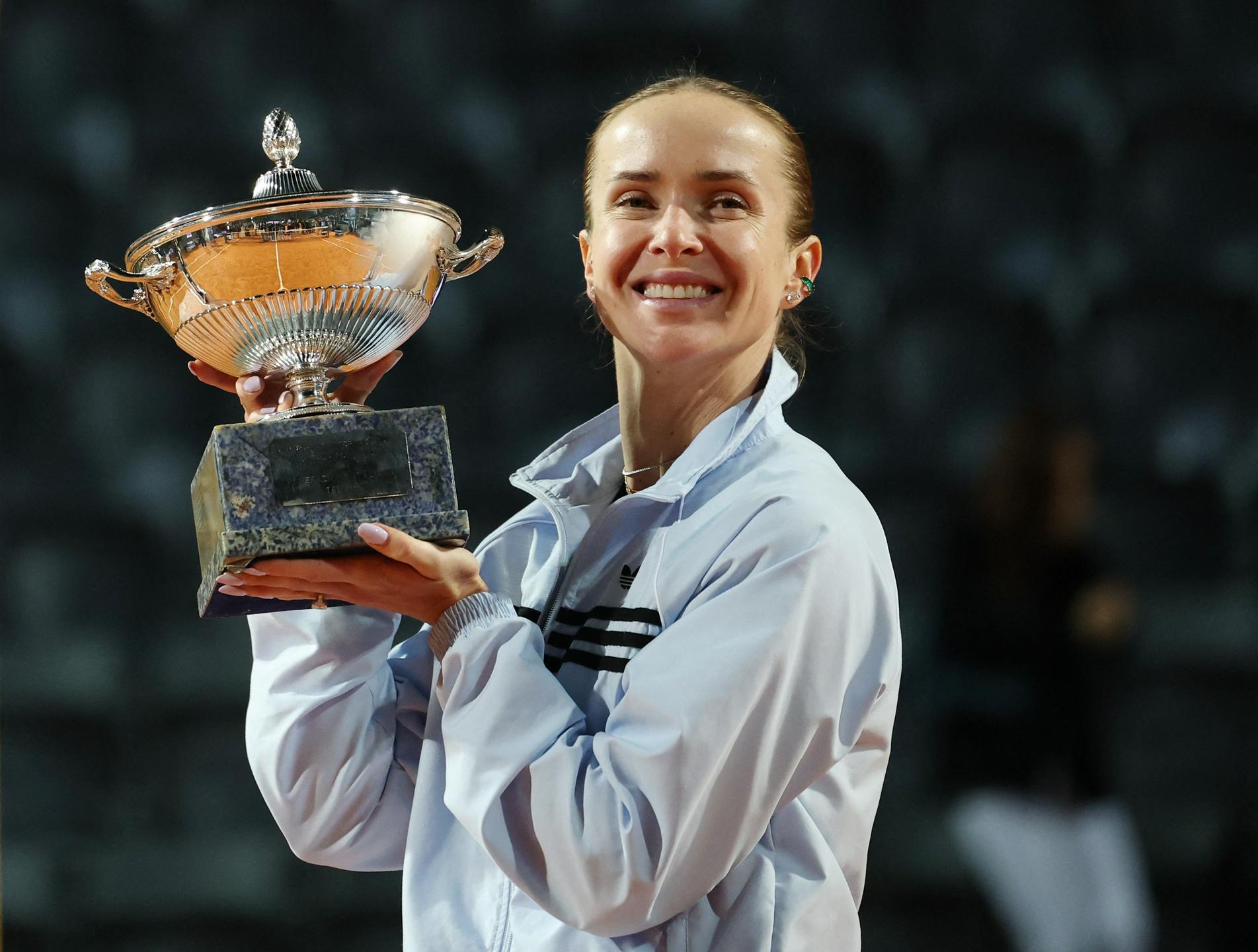 Svitolina tretjič najboljša v večnem mestu; Sinner zanesljivo v finale