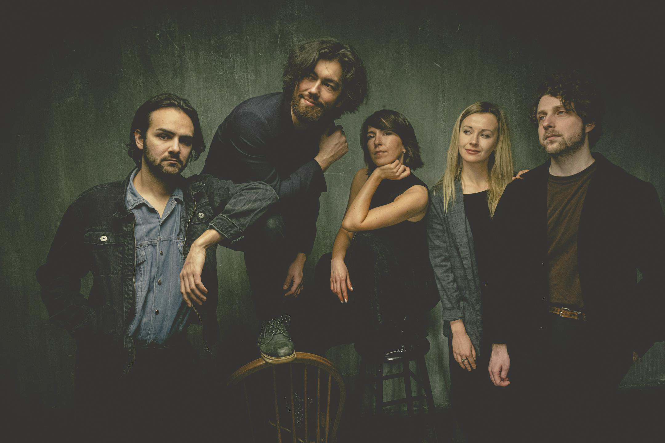 Spomladanski niz Izštekanih bo zaključil koncert Liamere