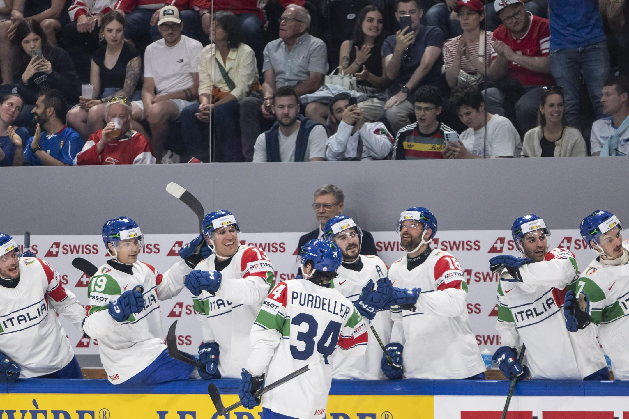 Italija osvojila prvo točko, proti Sloveniji pa za obstanek potrebuje vse tri
