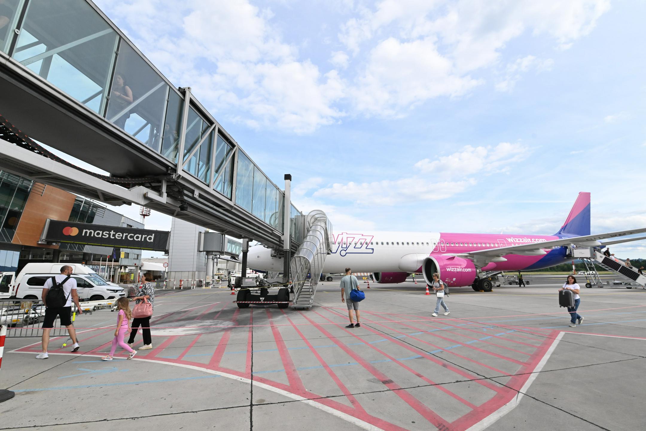 Wizz Air po Skopju Ljubljano povezal še s Podgorico