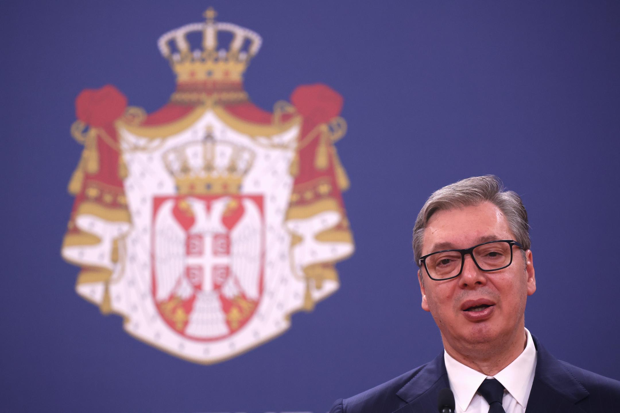 Srbska varnostna služba Vučiću odsvetovala obiska vrha EU-ja v Črni gori, Vučić kljubuje svarilom