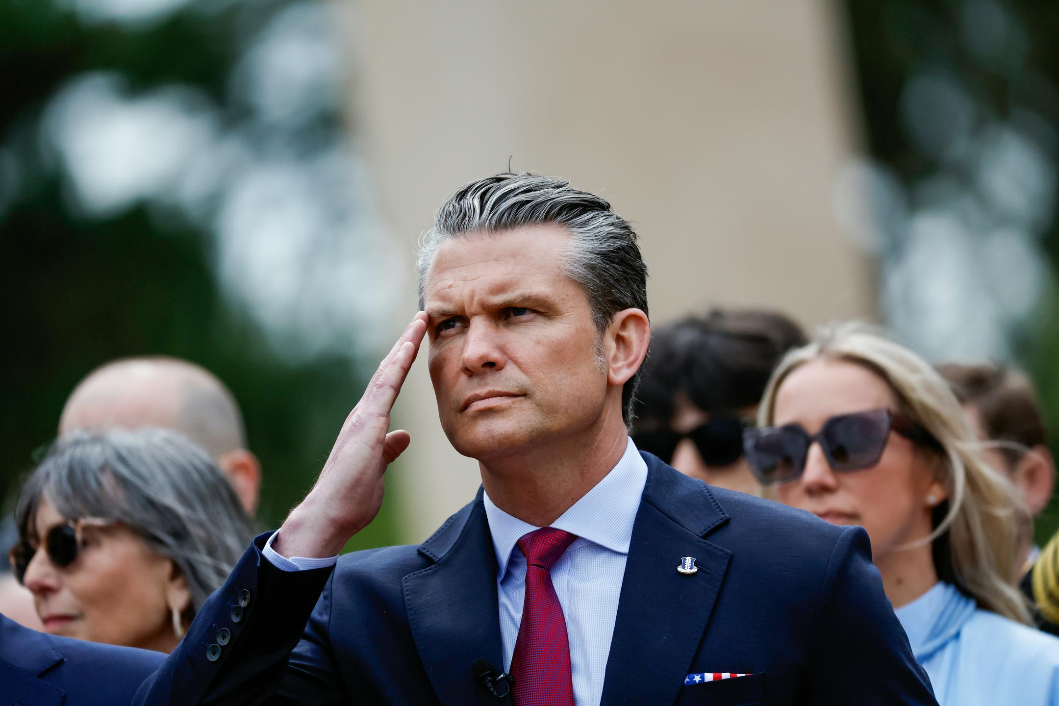 Hegseth ob obletnici dneva D: Evropa se danes spopada z invazijo "različnih nevarnih ideologij"