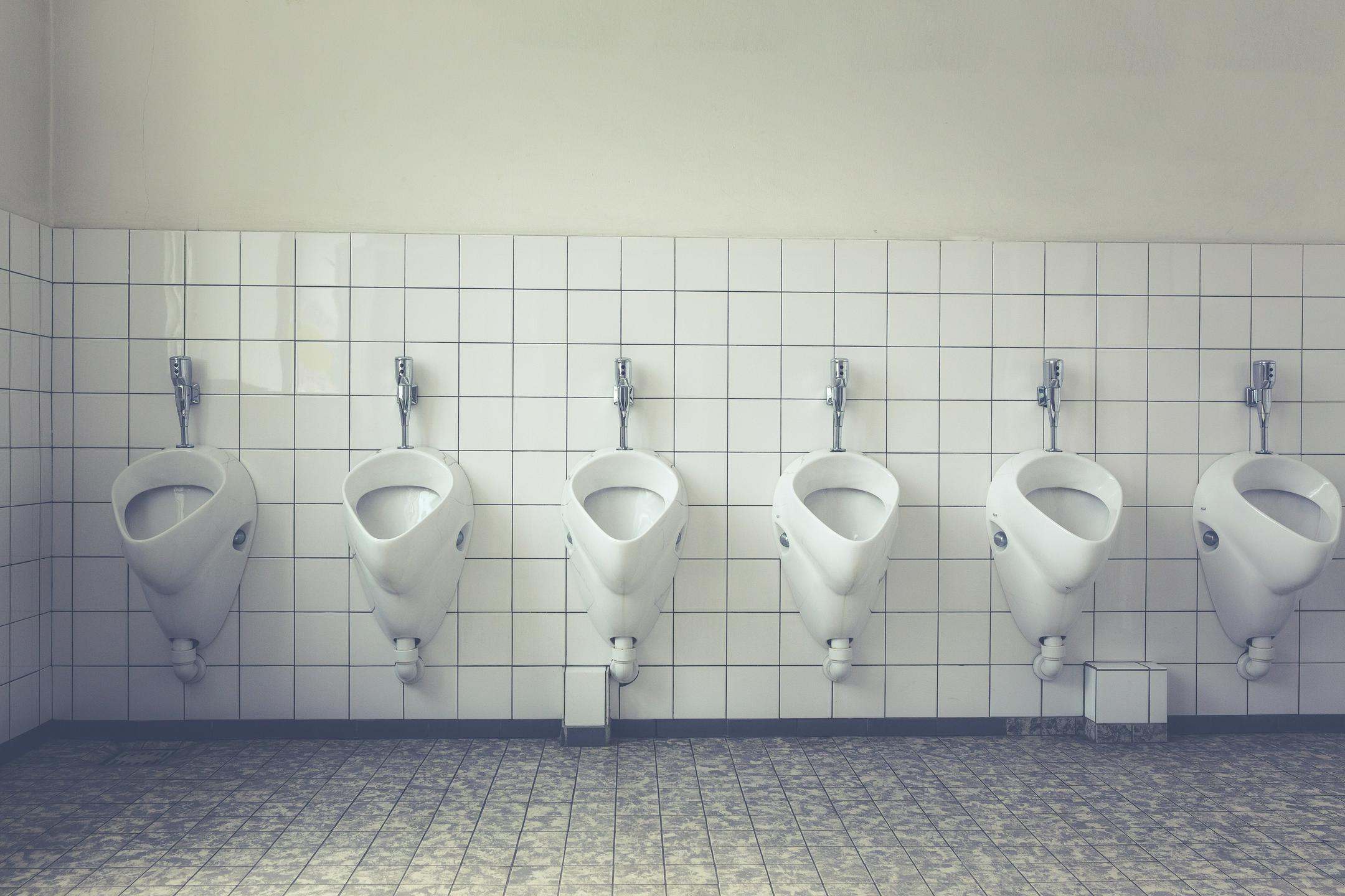 Ob pojavu krvi v urinu takoj obiščite zdravnika