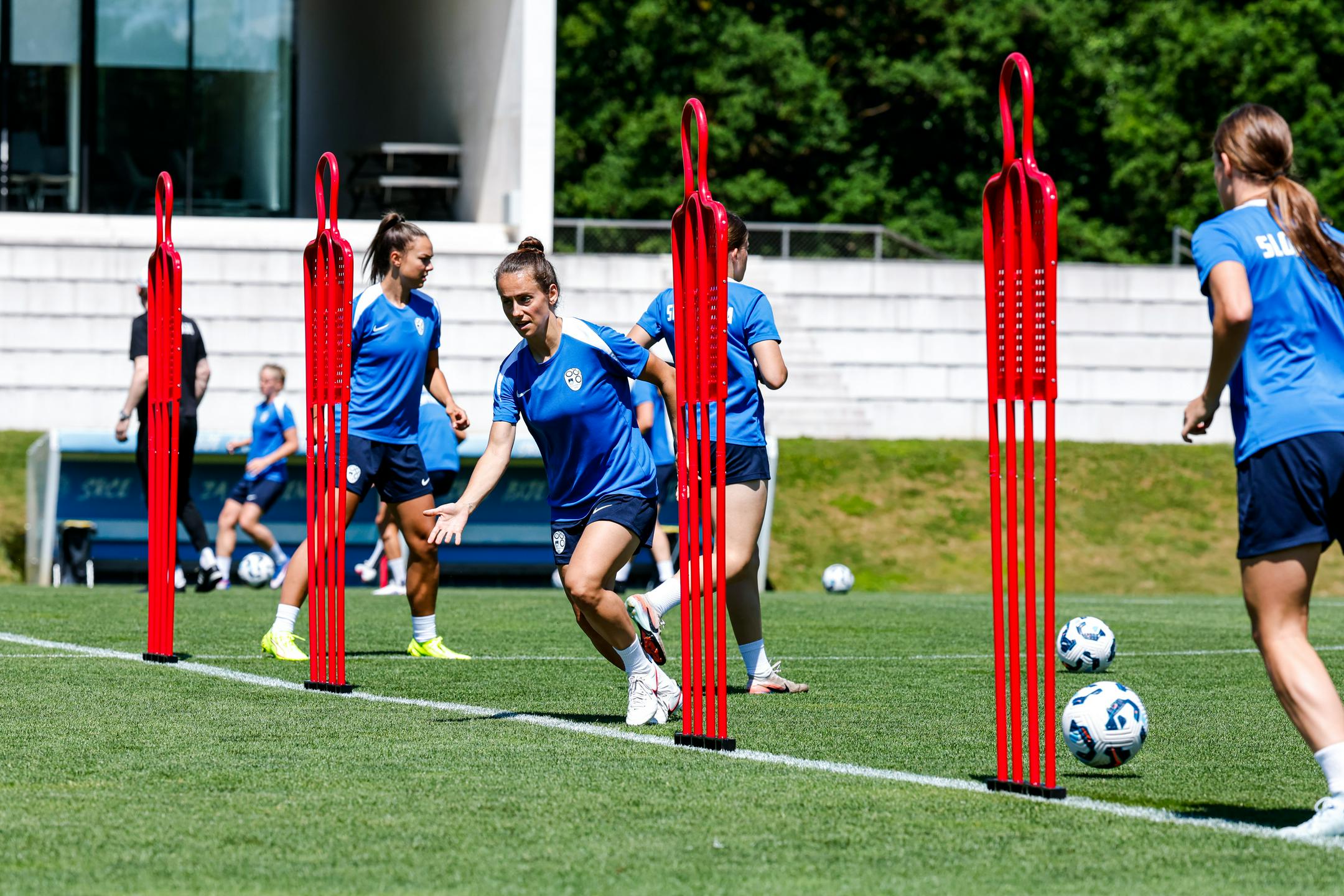 Slovenke nogometašice prvič v Stožicah in to proti Nemkam