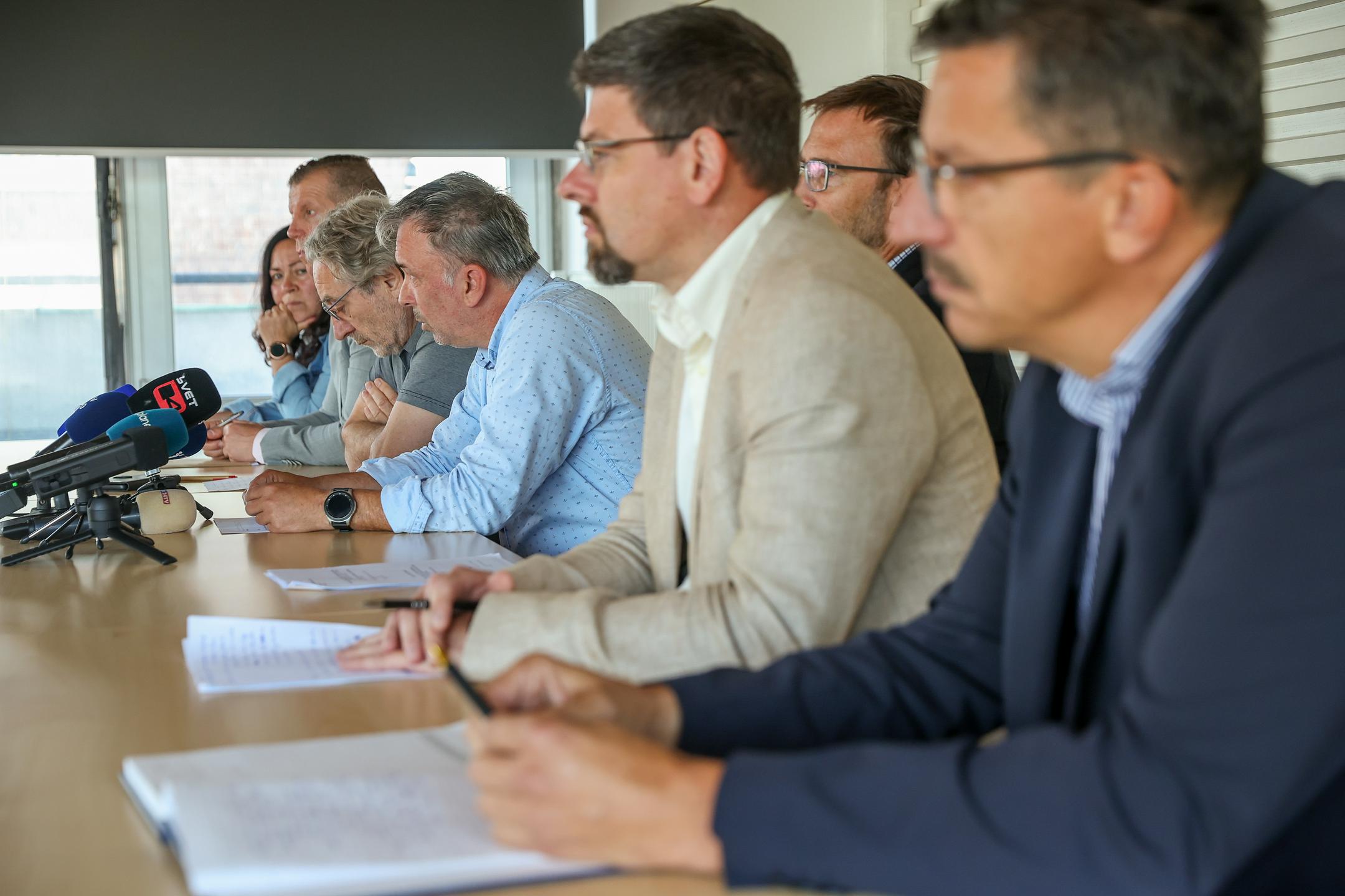 Sindikalisti glede referenduma: Ne branimo pravic sindikatov, branimo pravice ljudi