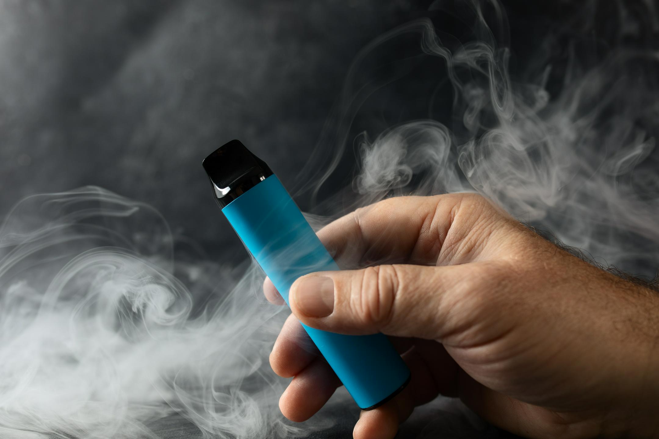 Sestava elektronskih cigaret ni vedno preverjena in jasno označena