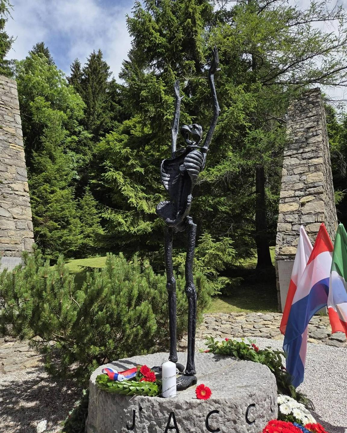 Na Ljubelju opozorila, da je človečnost znova na preizkušnji. Tudi v odnosu do Gaze.
