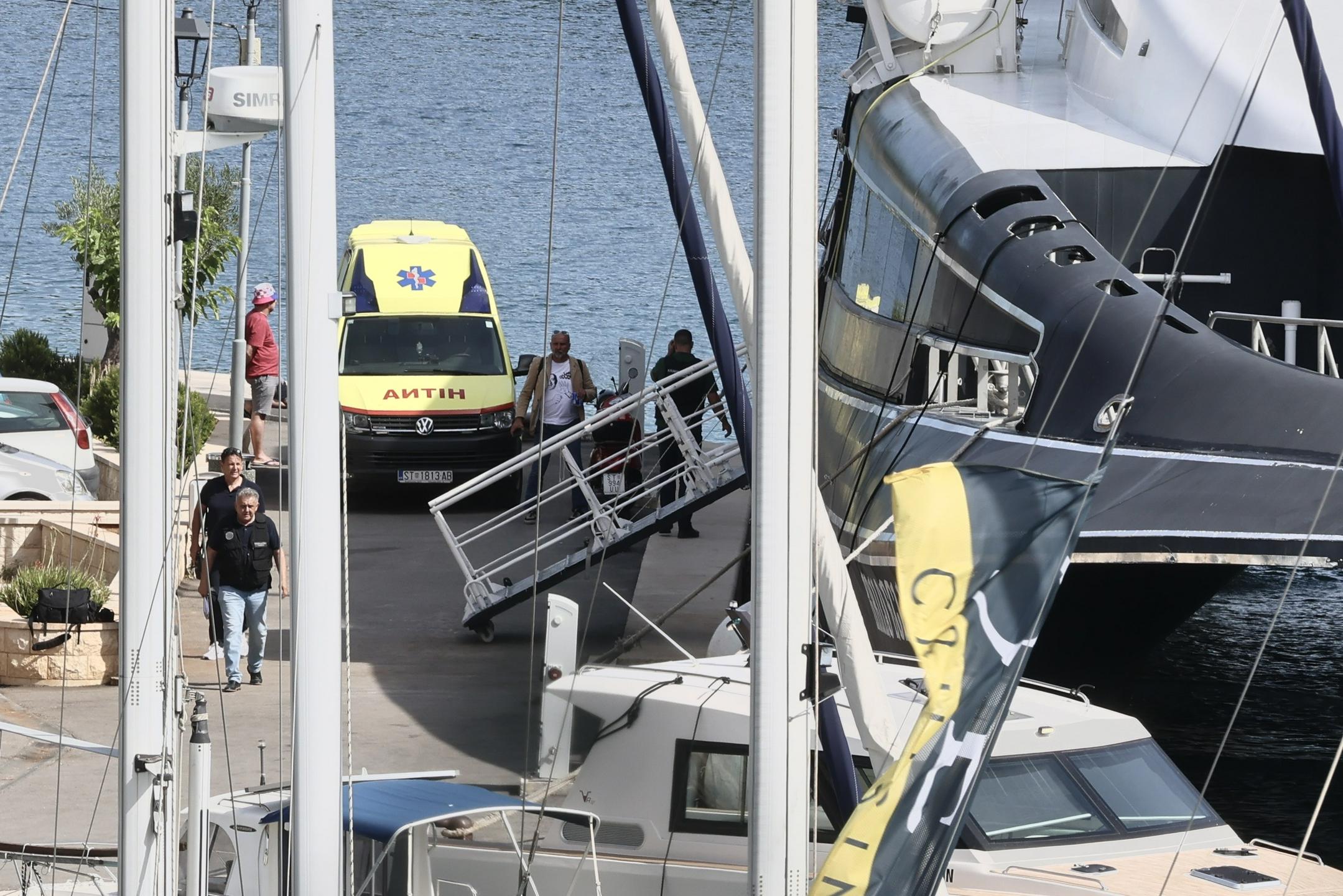 V trčenju katamarana in jadrnice med otokoma Brač in Šolta trije mrtvi