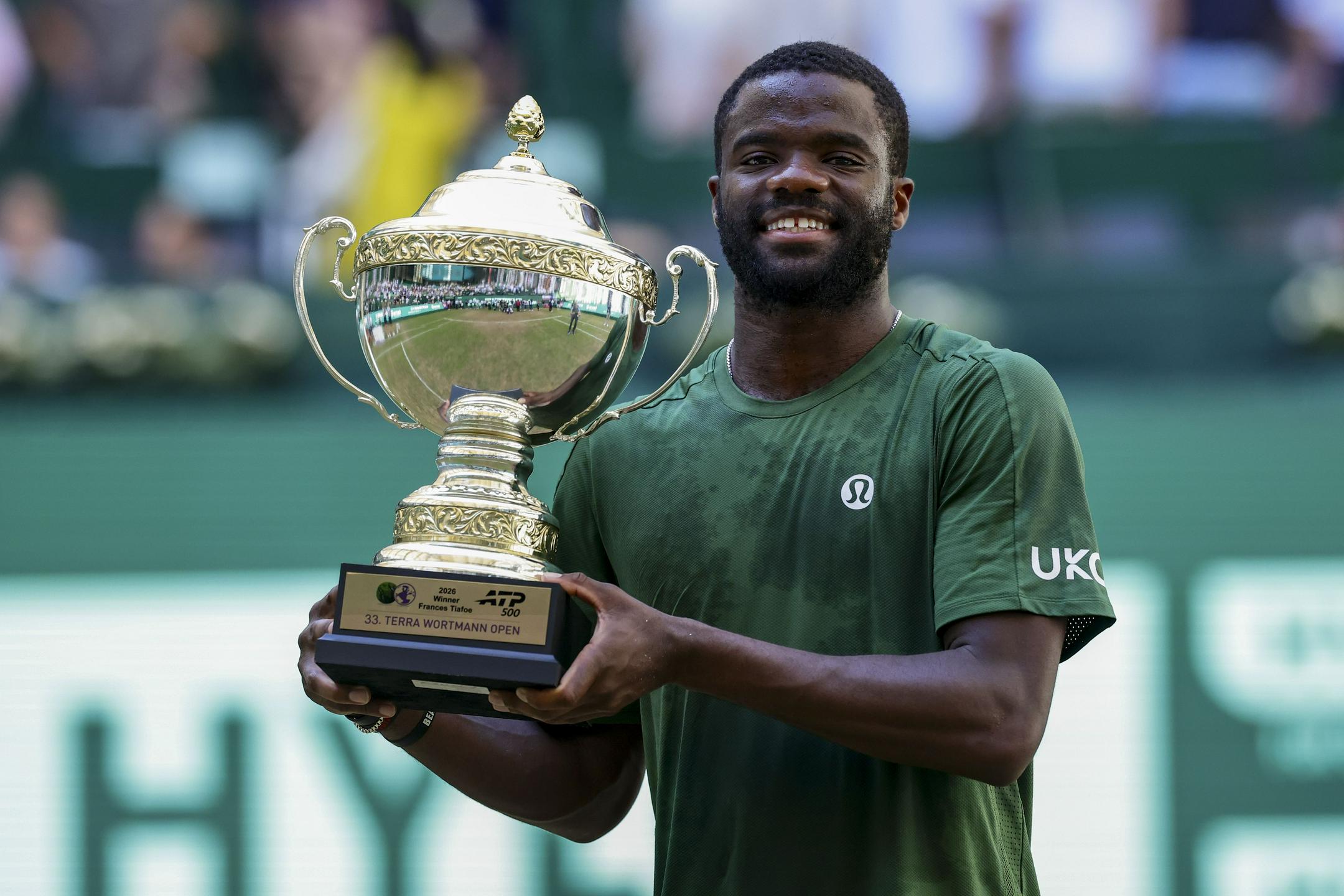 Tiafoe z izjemnimi serisi do naslova v Halleju 