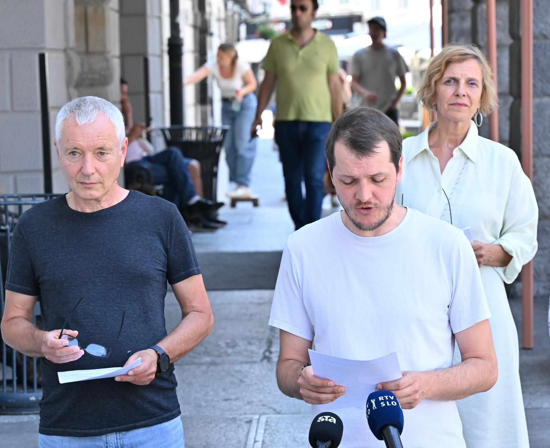 Civilna iniciativa Ljubljana: Parkirišča v soseskah niso občinski bankomati