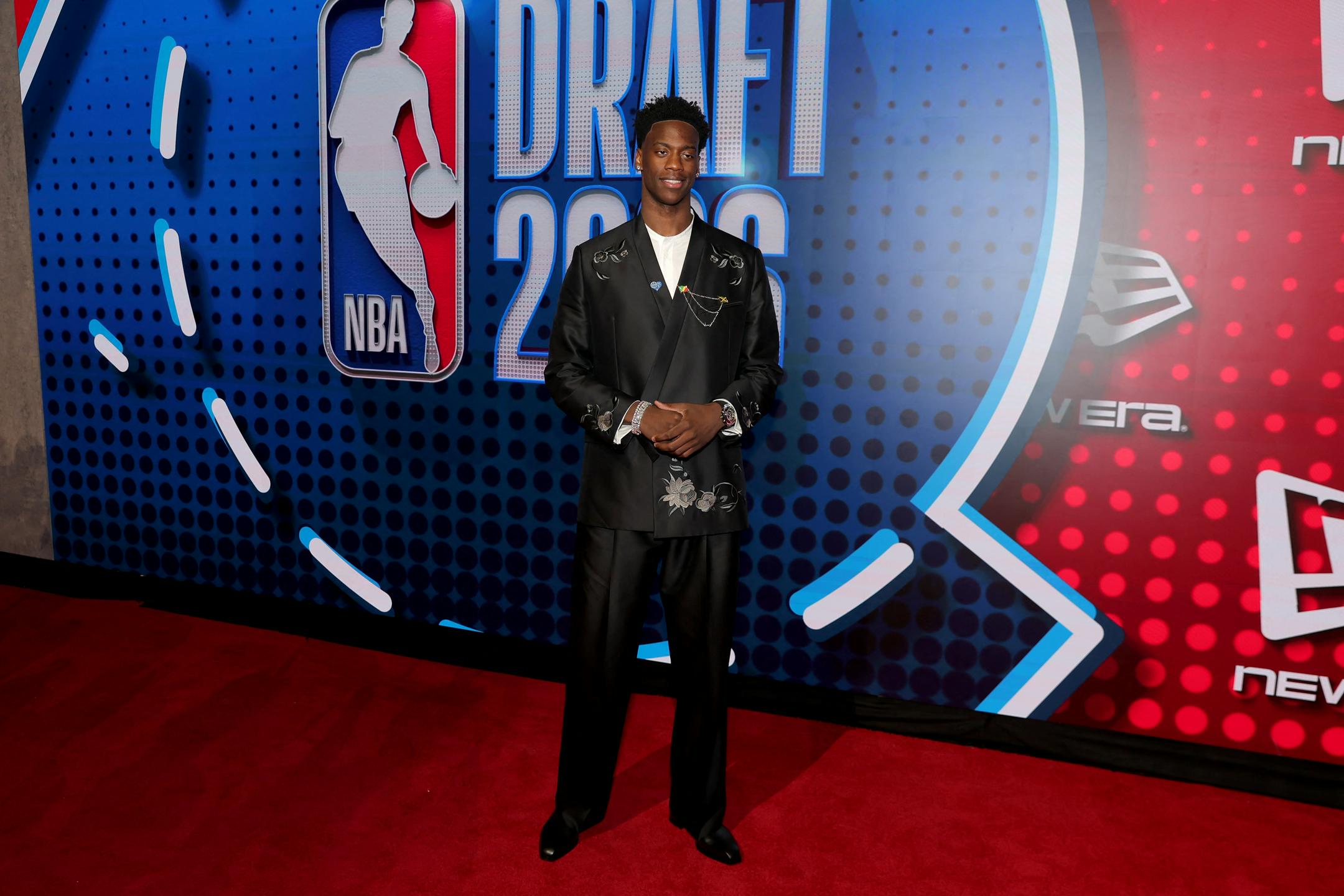 Washington kot prvi izbral Dybantso; Lakersi dobili atletskega branilca