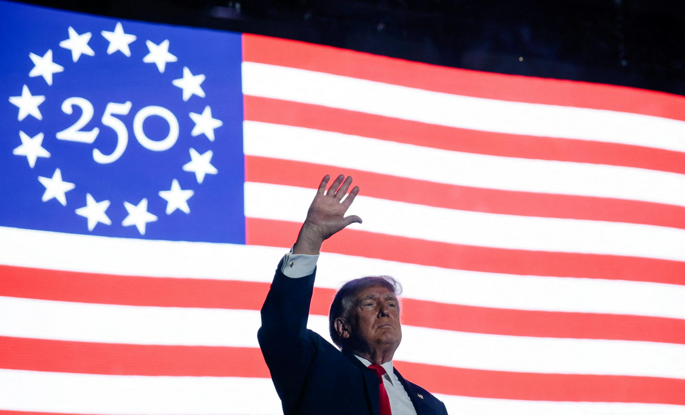 Trump praznovanja ob 250. obletnici neodvisnosti začel z govorom o lastnih dosežkih