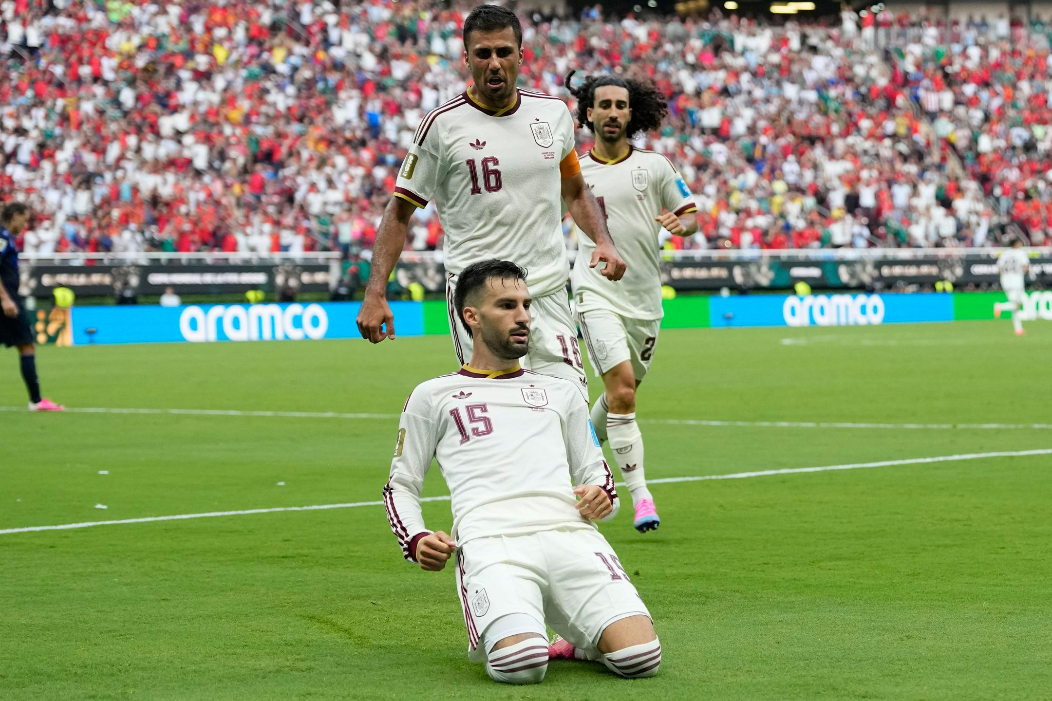 Španci izločili razglašeni Urugvaj, Zelenortski otoki bodo izzvali Argentince