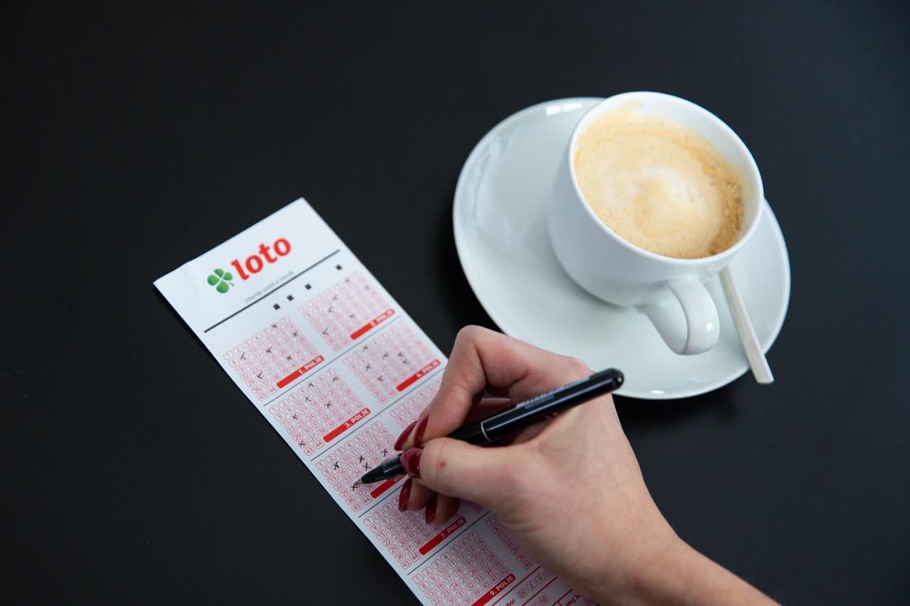Dobitni listek za novo izžrebano šestico vplačan v Kranju