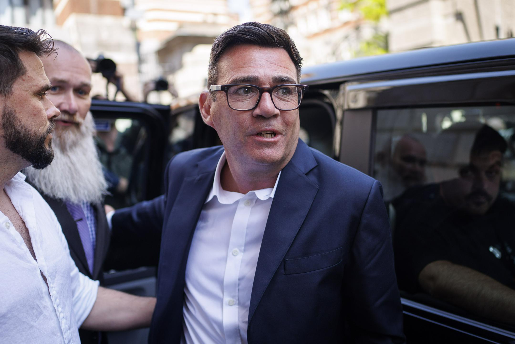 Najverjetnejši kandidat za novega britanskega premierja obljubil izboljšanje življenjskega standarda