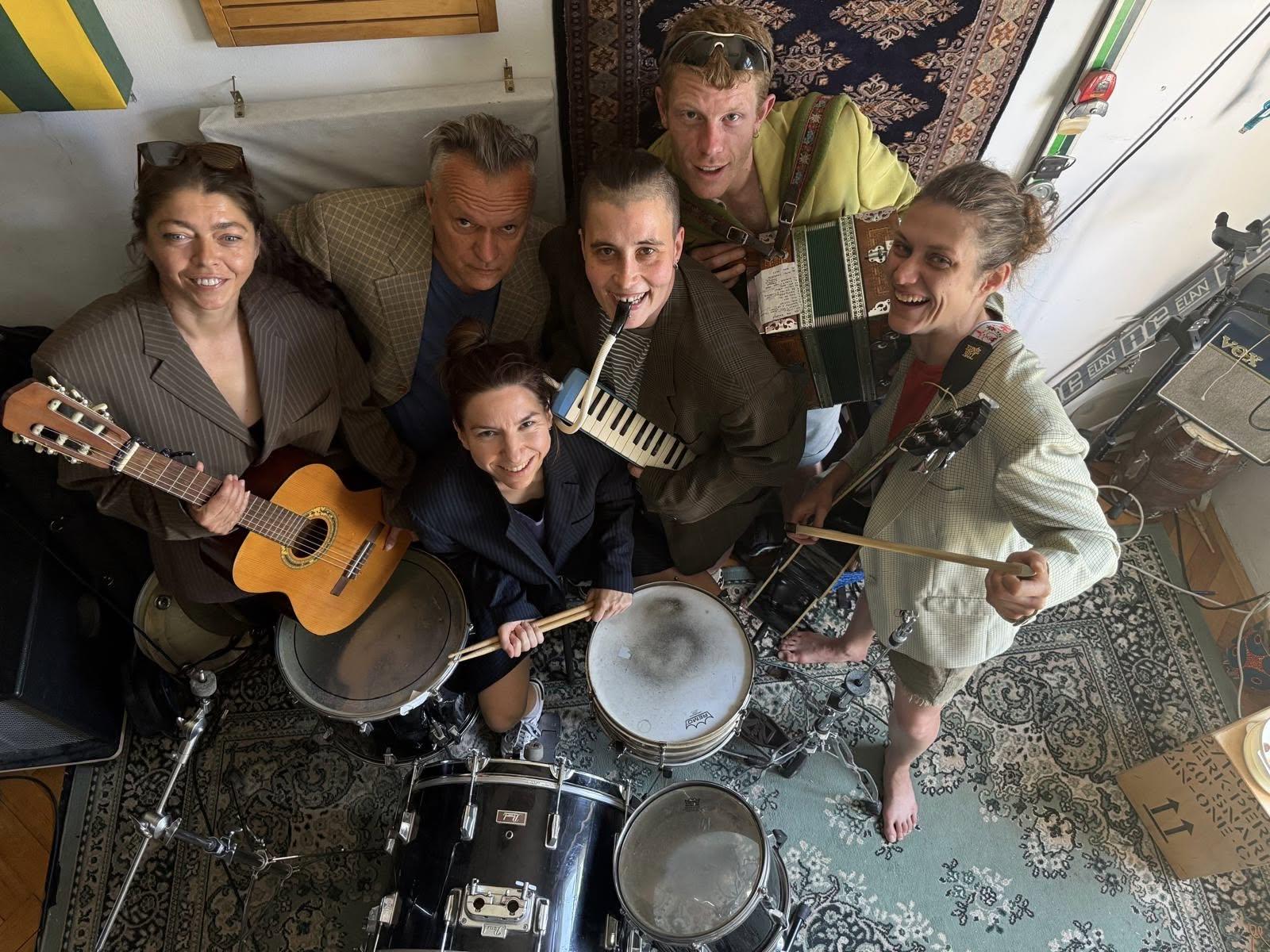 Performans iz pesmi, ki so Branku Potočanu "pustile, da jih je zapisal"
