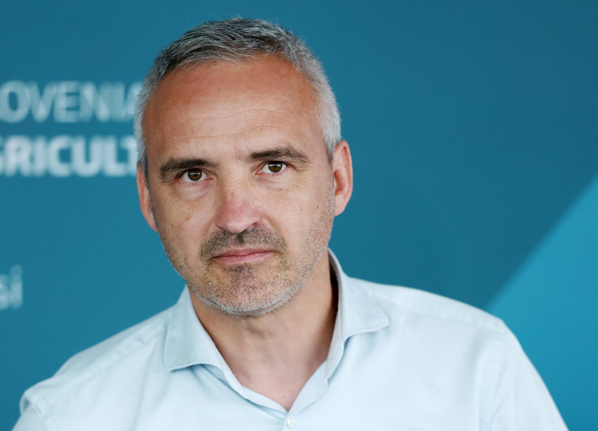 Cigler Kralj: Razpis bo ponovno objavljen po temeljitem preverjanju potreb sektorja