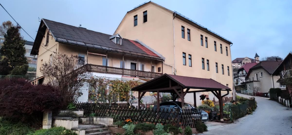 Nekdanji vrtec Marjetka na Ravnah bo prostor za depoje pokrajinskega arhiva