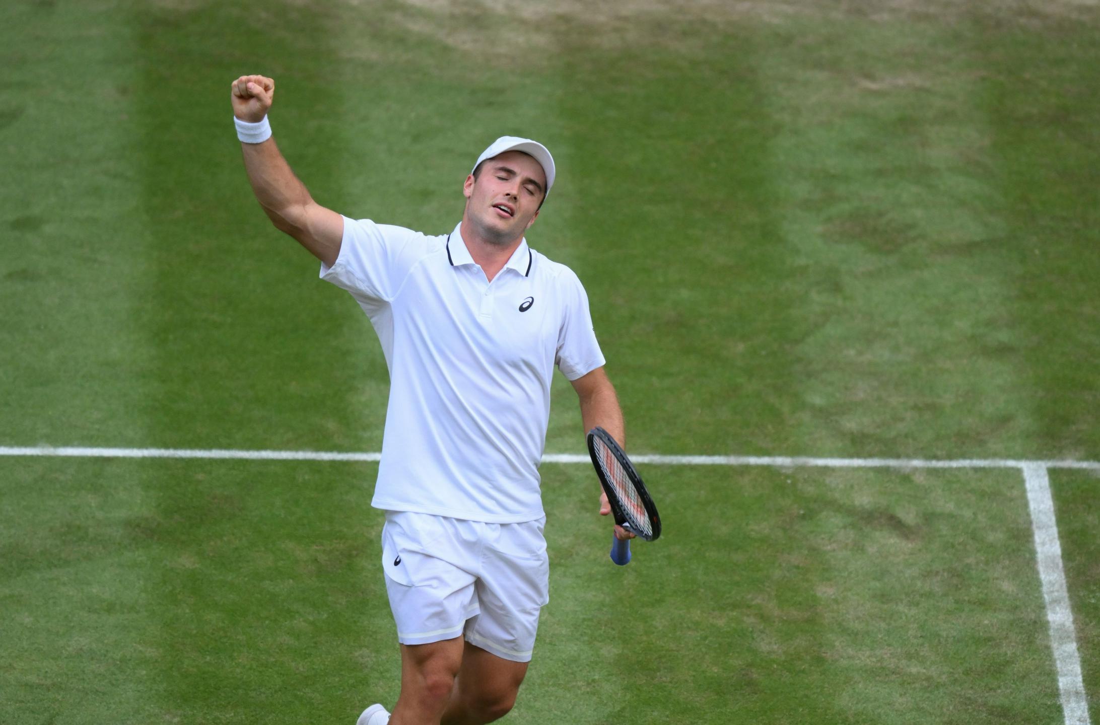 Polfinale, ob 14.30: Zverev - Fery, sledi Sinner - Đoković