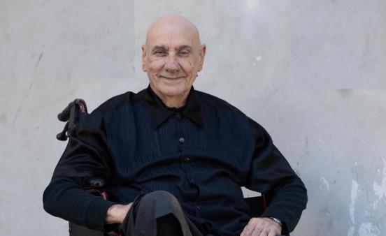Bobnar skupine Black Sabbath oboževalcem: "Naj vas ne skrbi, če me vidite na invalidskem vozičku"