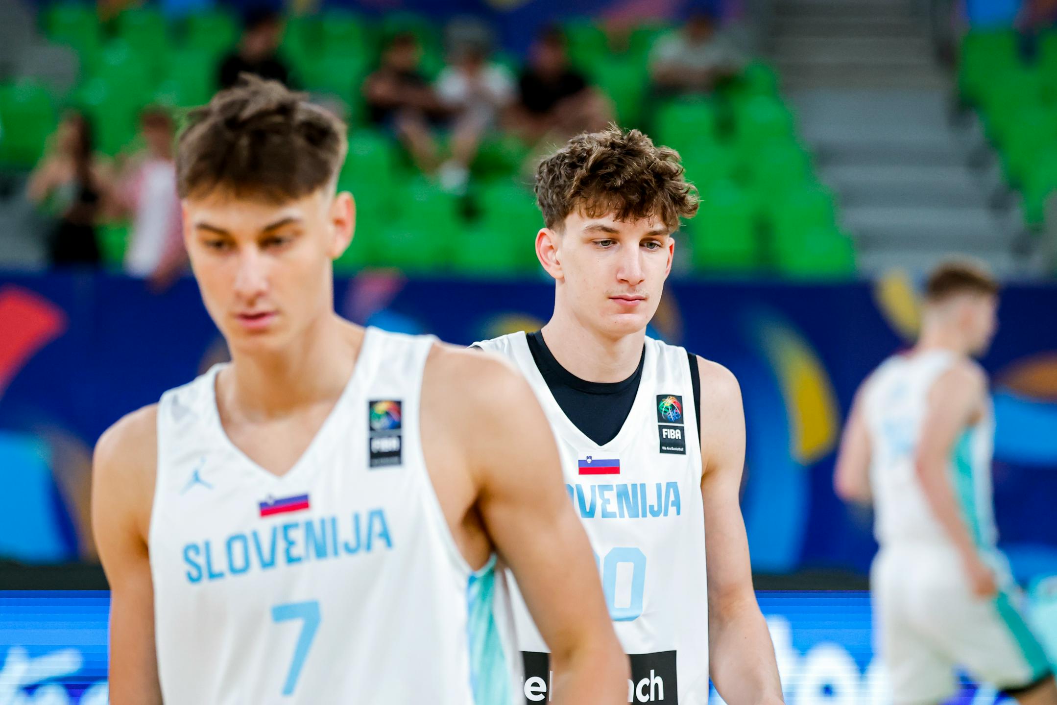 Slovenija - Češka 22:11 (po prvi četrtini)