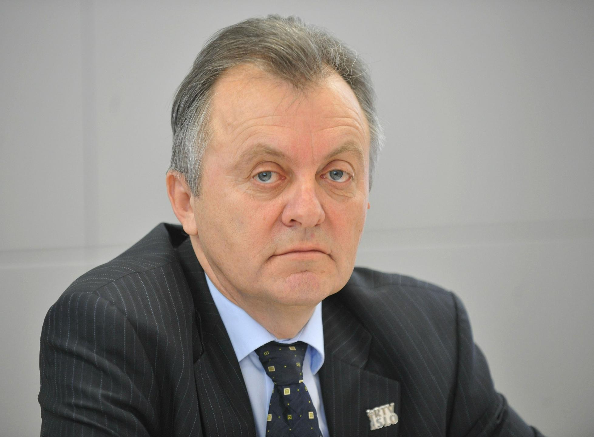Vodenje Darsa bo začasno prevzel Anton Guzej, nekdanji generalni direktor RTV Slovenija