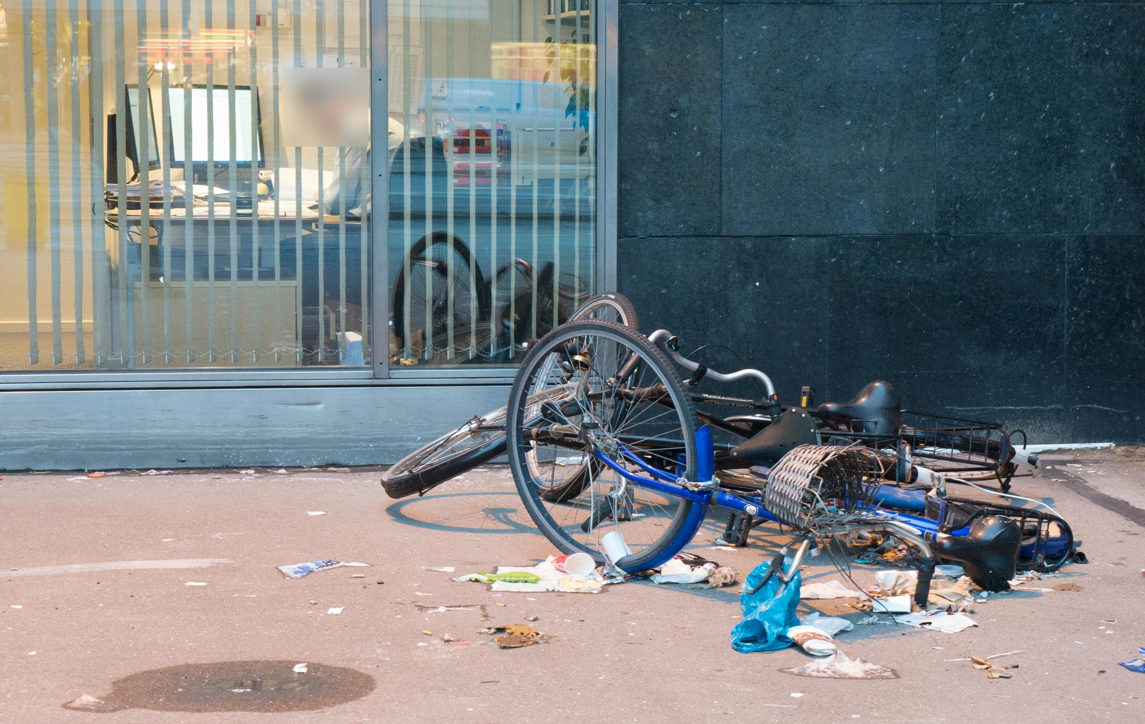 Vse več mladostniškega vandalizma na Celjskem. Starši jih ščitijo: "Moj otrok tega že ni naredil."