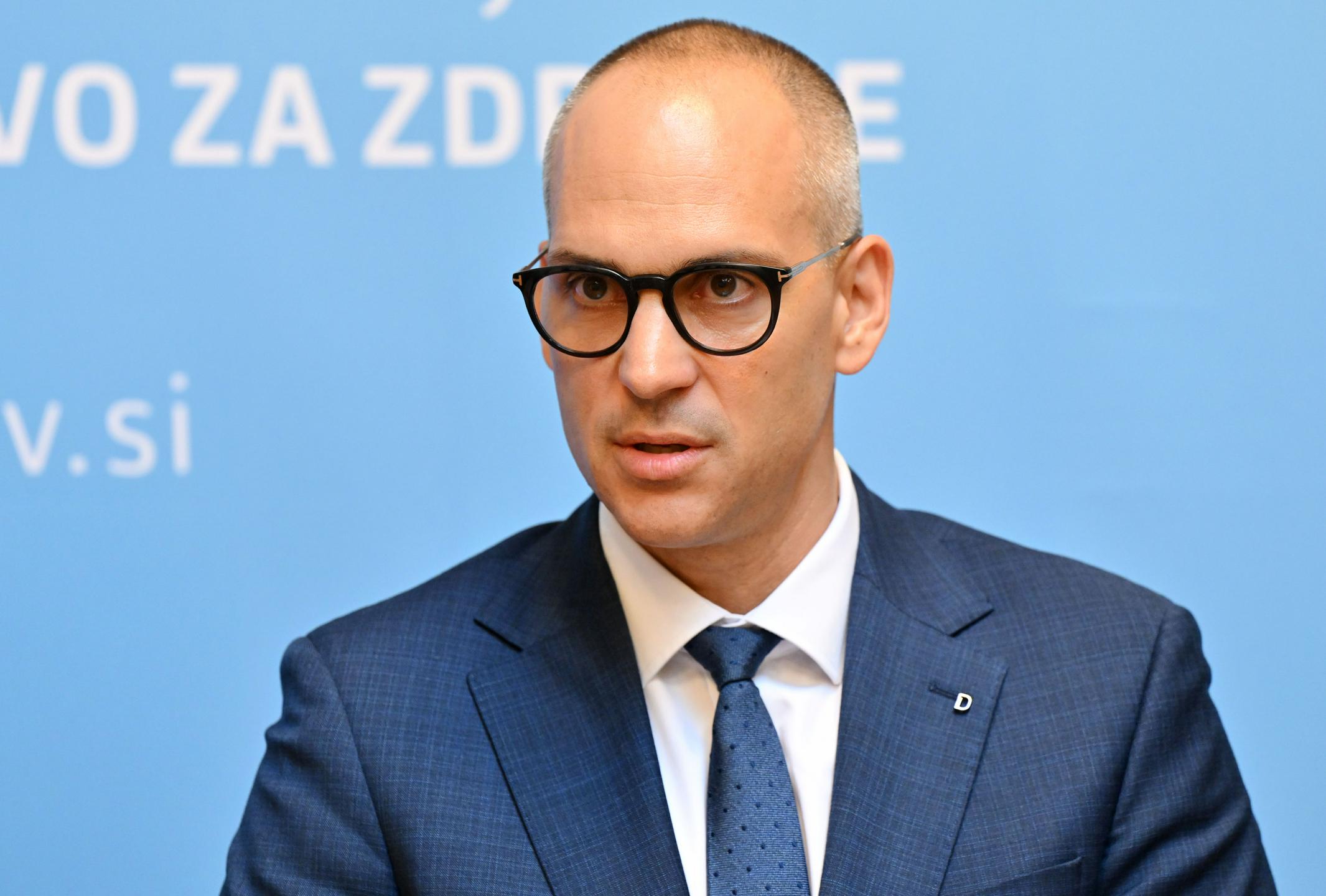 Ostrc: Ministrstvo smo prevzeli z 200 milijoni primanjkljaja, bolnišnicam grozi 100 milijonov izgube