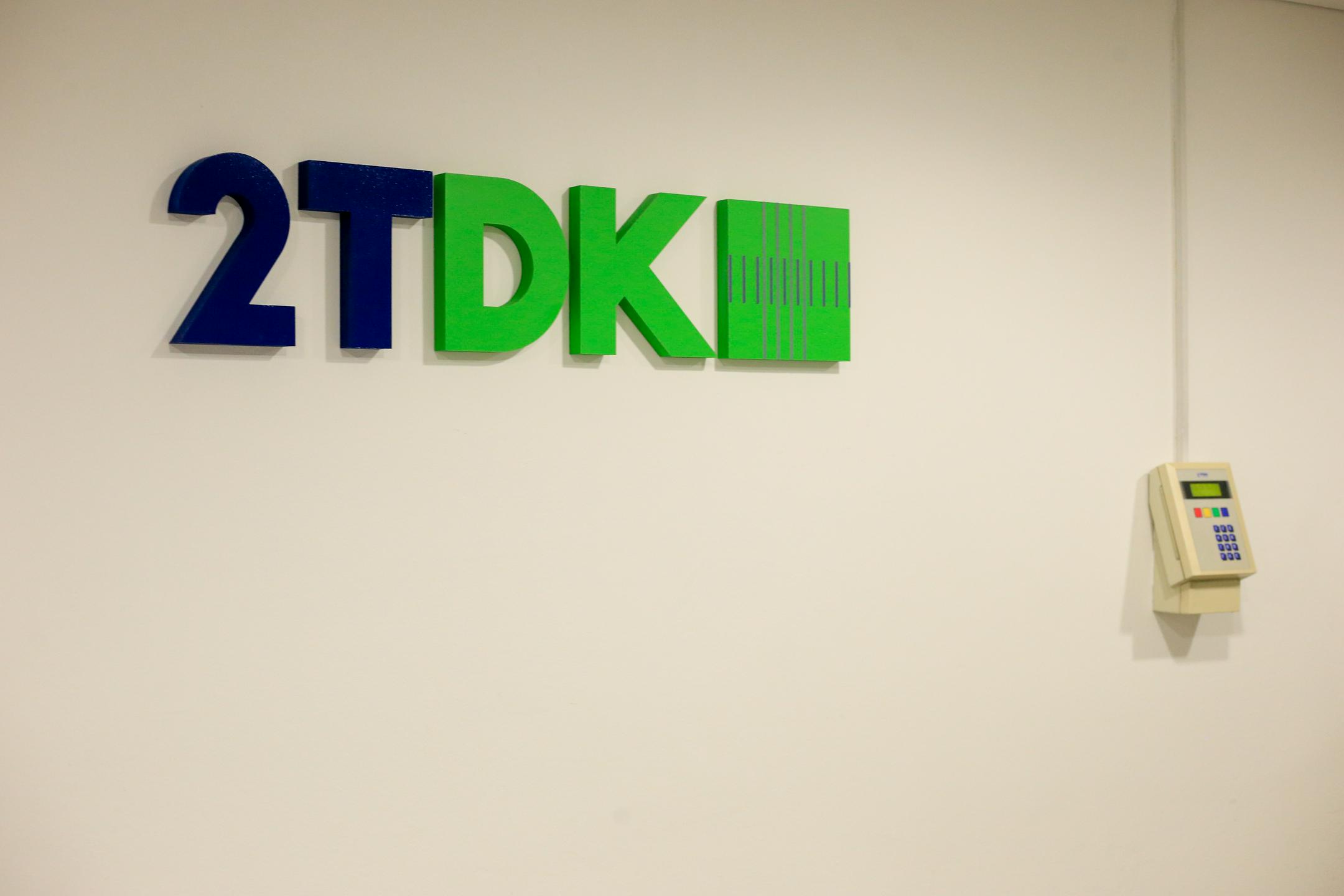Vajeti družbe 2TDK prevzema Marko Pogačnik. Oset ostaja v poslovodstvu, Brezigar odhaja.
