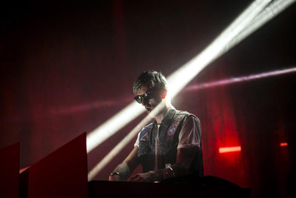Poslovil se je francoski didžej Kavinsky