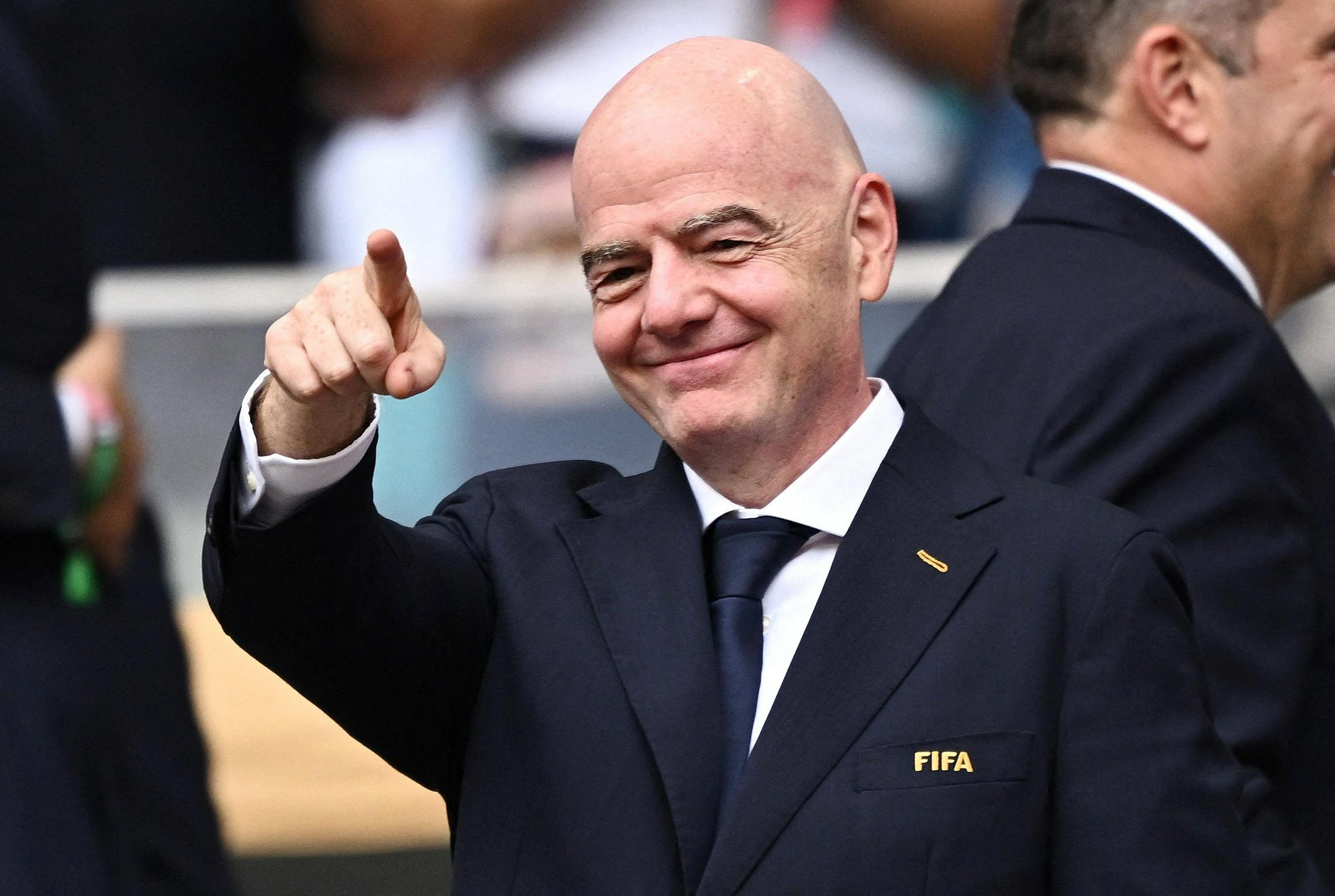 Infantino v pismu članicam ponuja nove milijone, skrajni adut Uefe bojkot