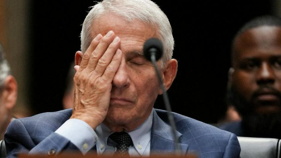 Fauci na senatnem zaslišanju ni želel odgovarjati na vprašanja o izvoru covida