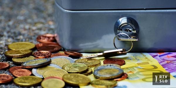 O primanjkljaju lahko govorimo na ravni proračuna, ki pa je vedno rezultat političnih kompromisov